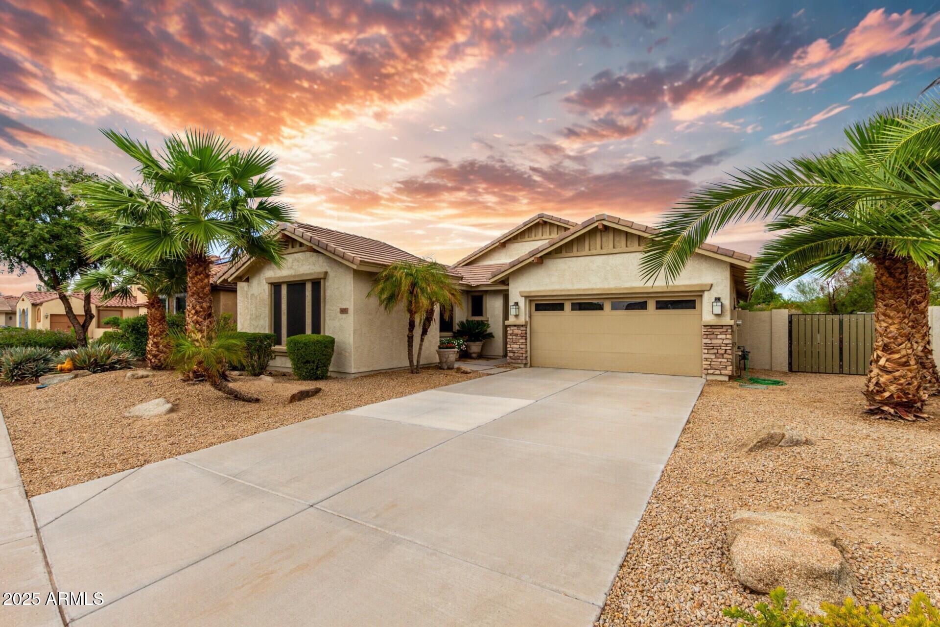 402 W LANTANA Place