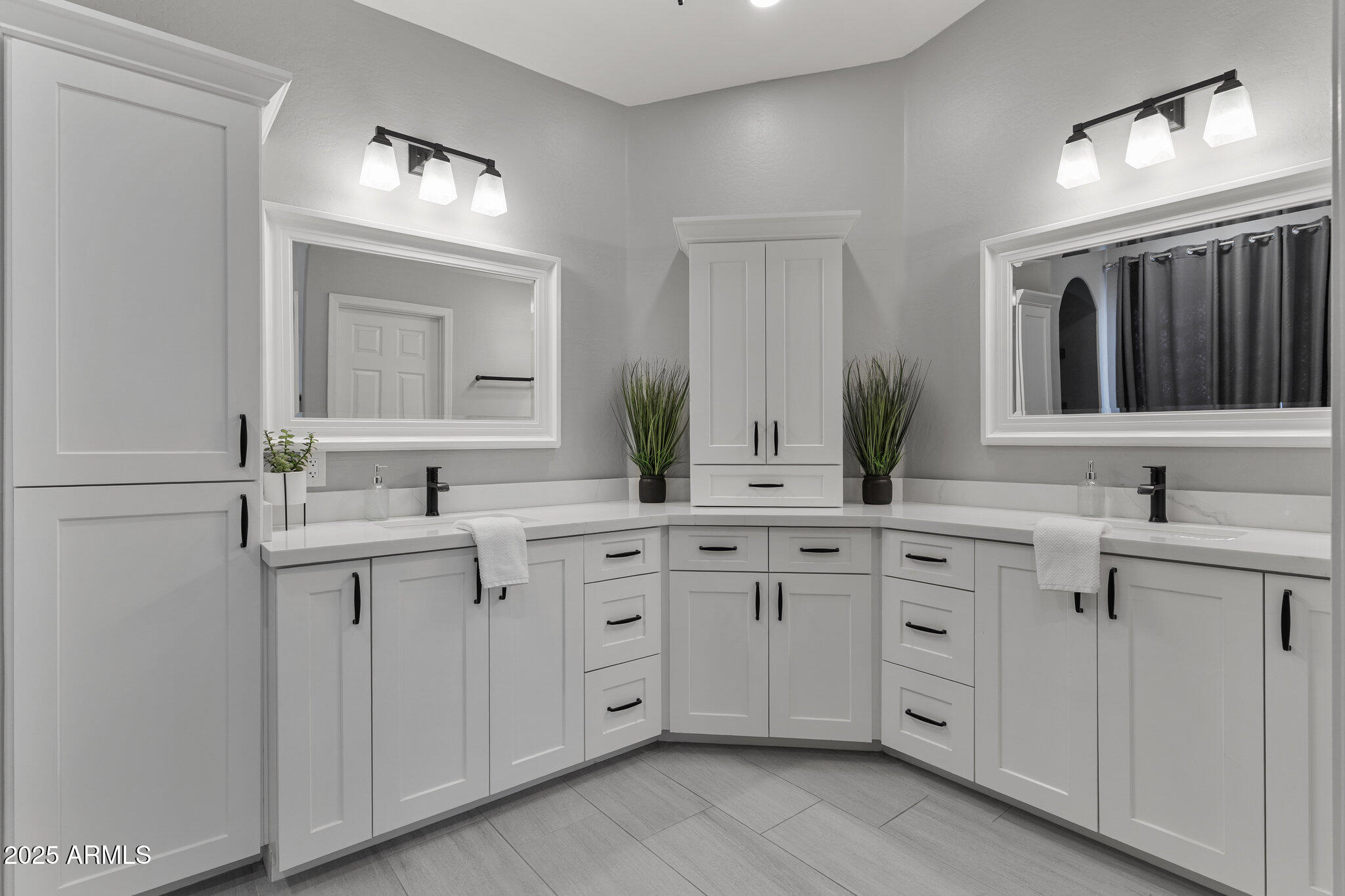 5121 W Andrea Lane