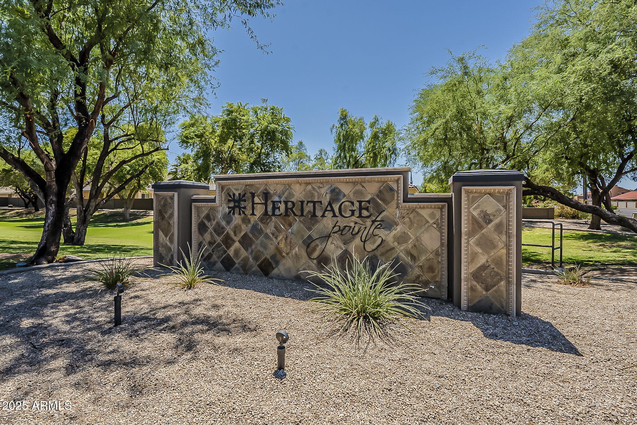 5309 E CARMEL Avenue