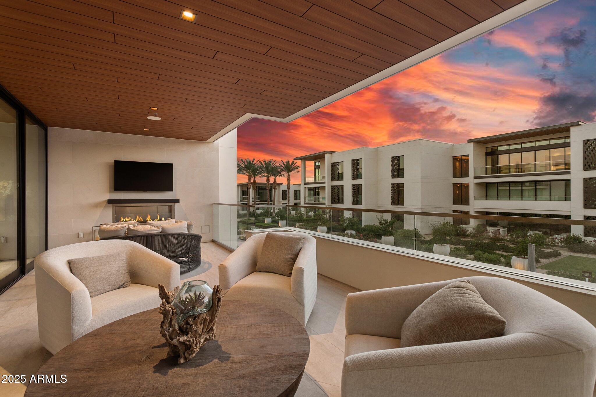6587 N PALMERAIE Boulevard 2020