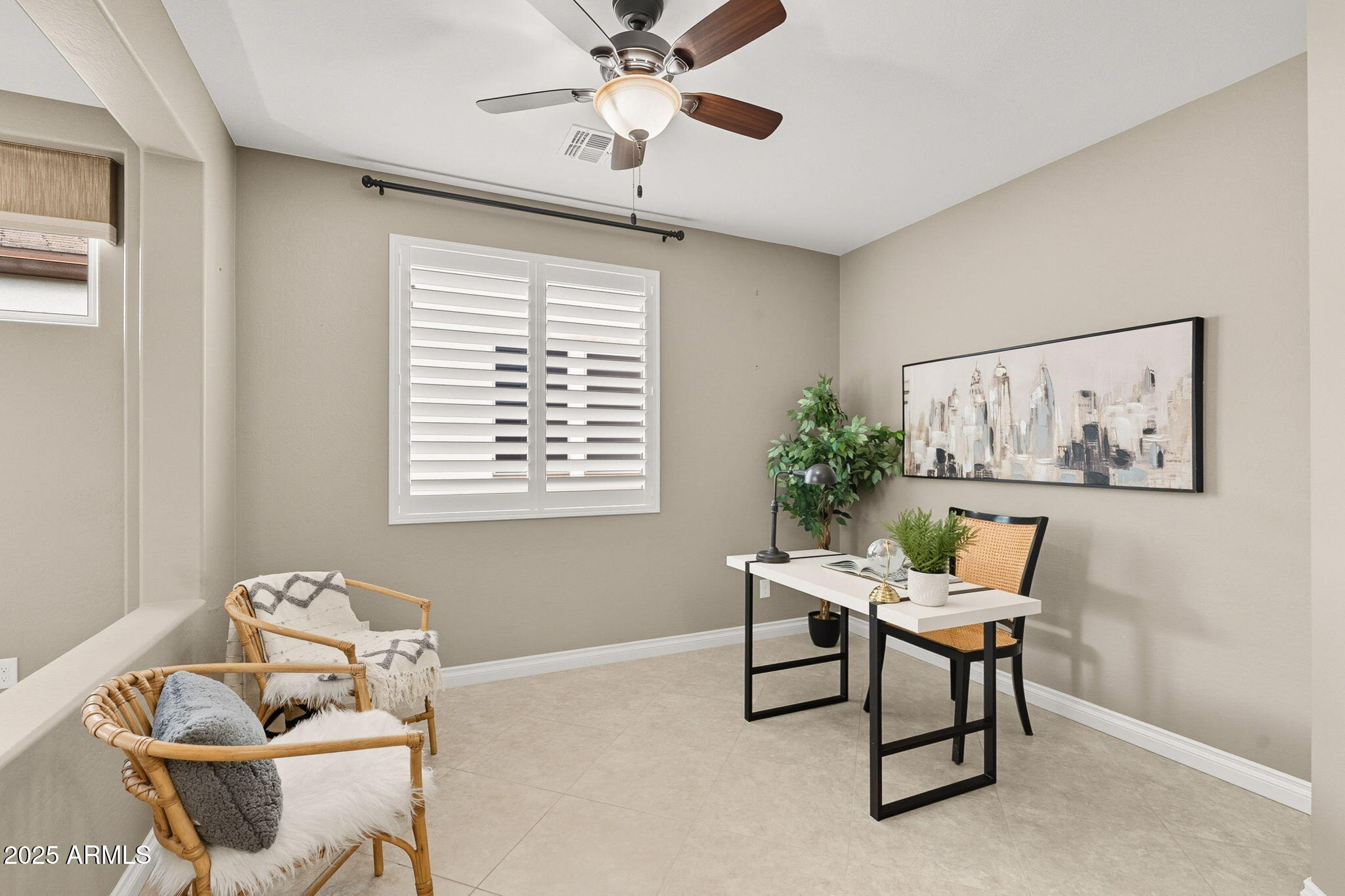 1518 E COPPER HOLLOW