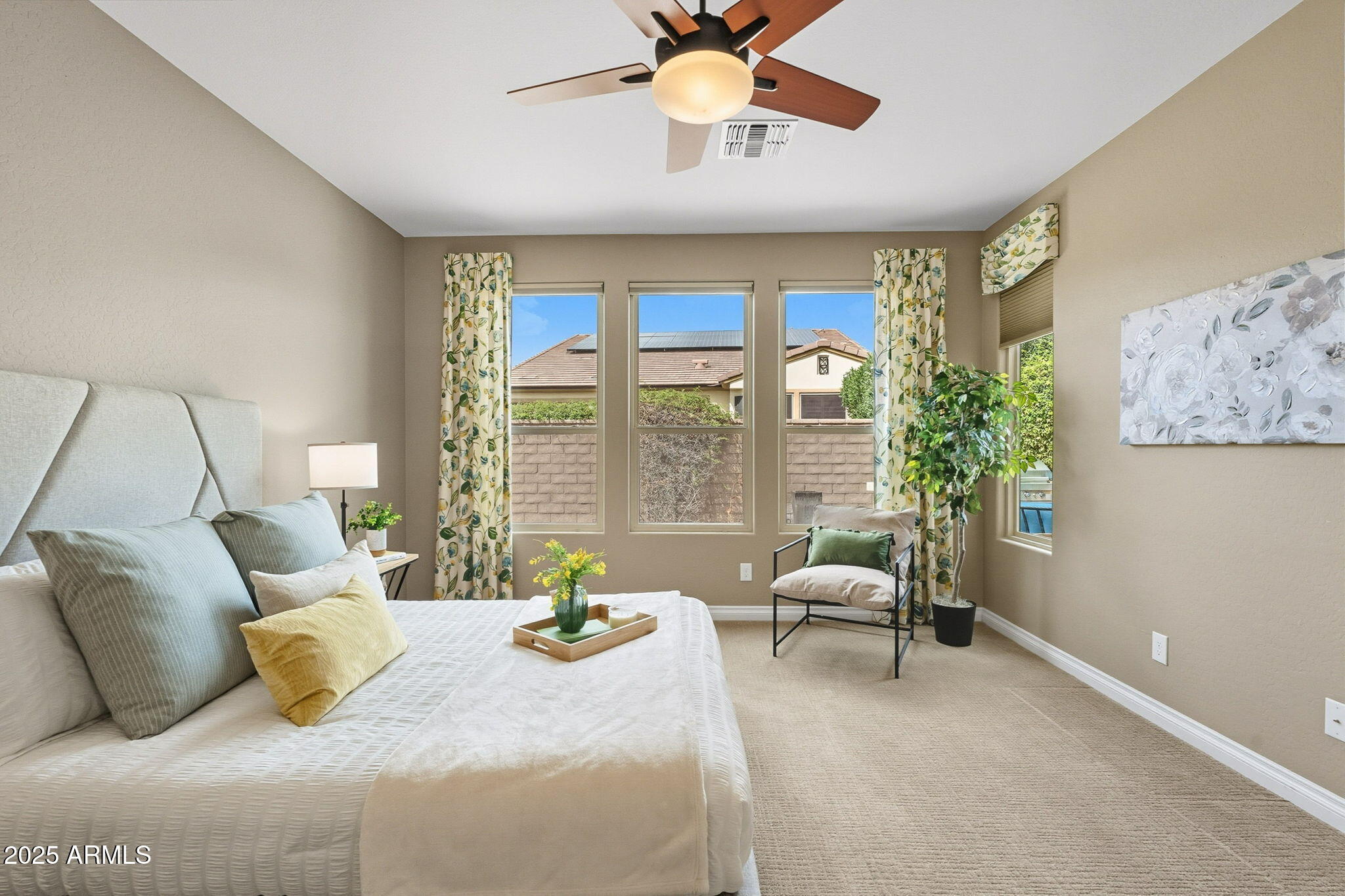 1518 E COPPER HOLLOW