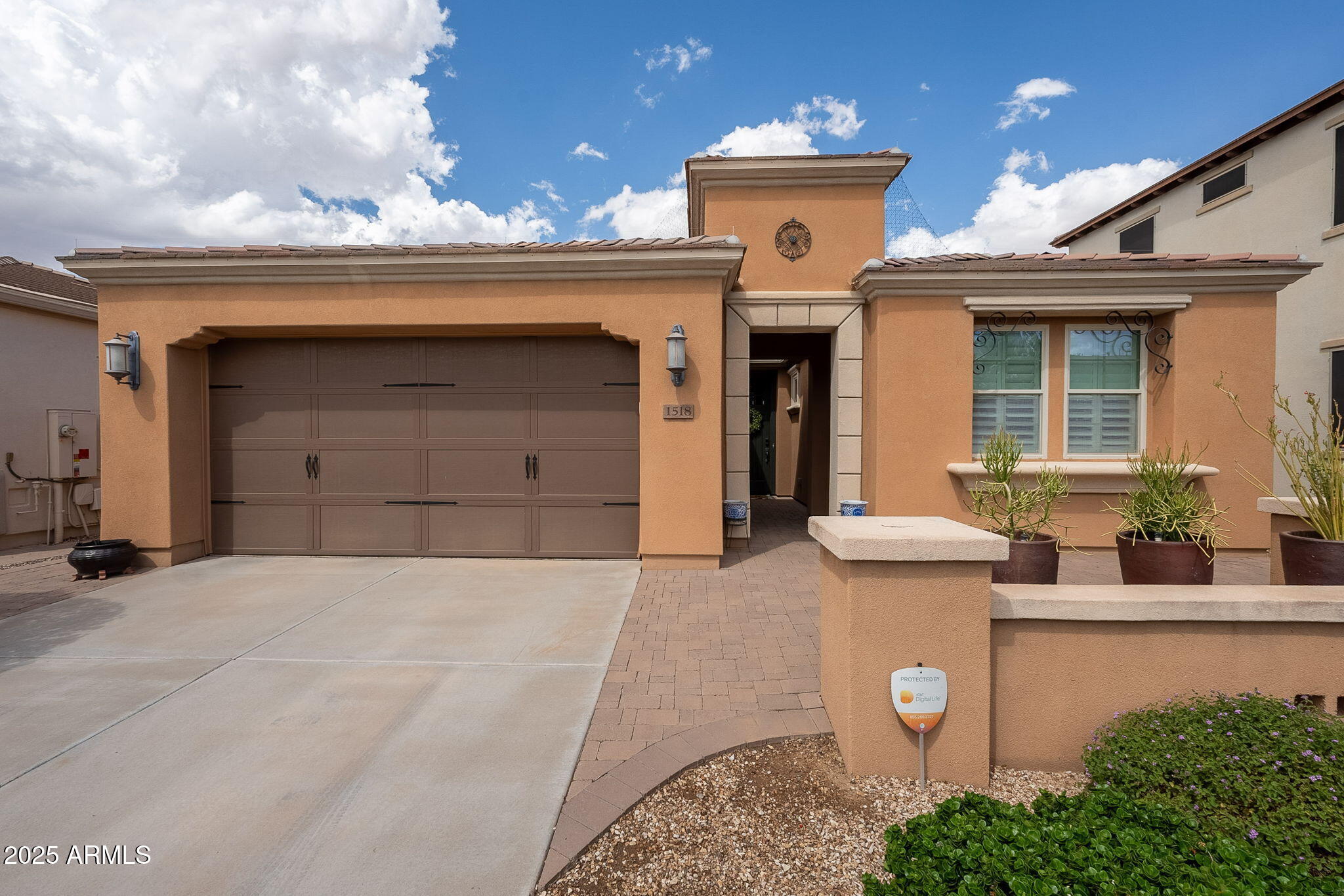 1518 E COPPER HOLLOW