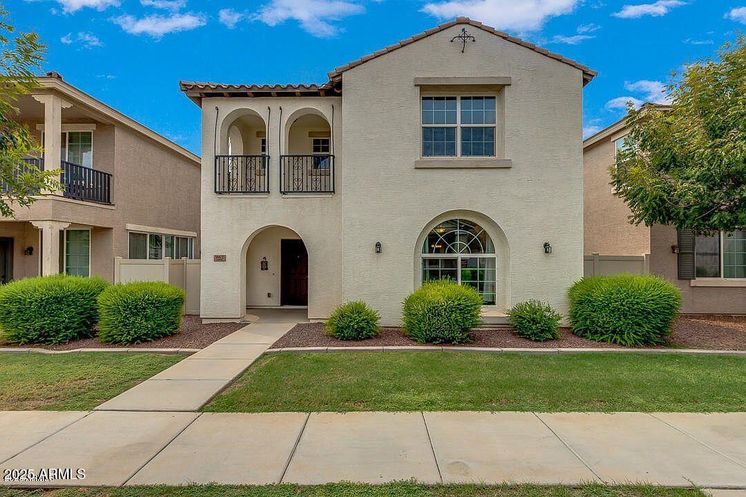967 S BREWER Drive