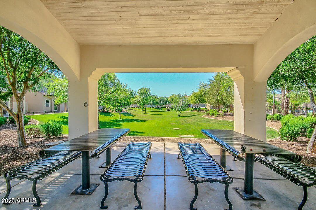 967 S BREWER Drive