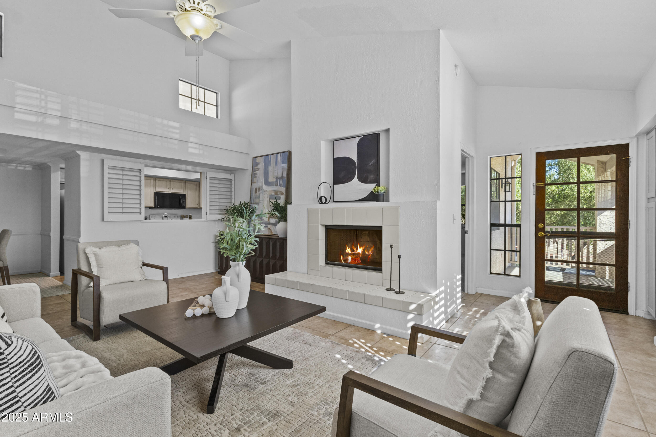 7800 E LINCOLN Drive 2092
