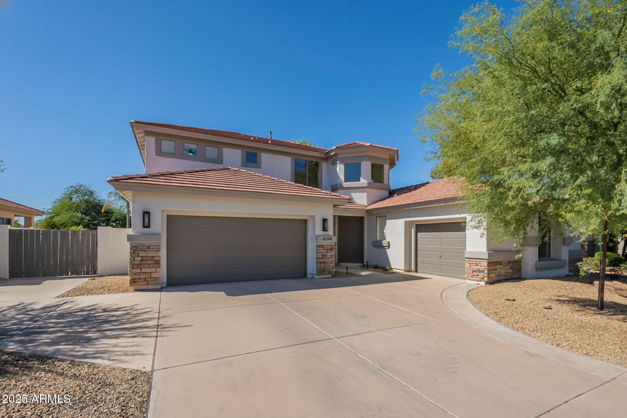 6574 S CRESTVIEW Drive