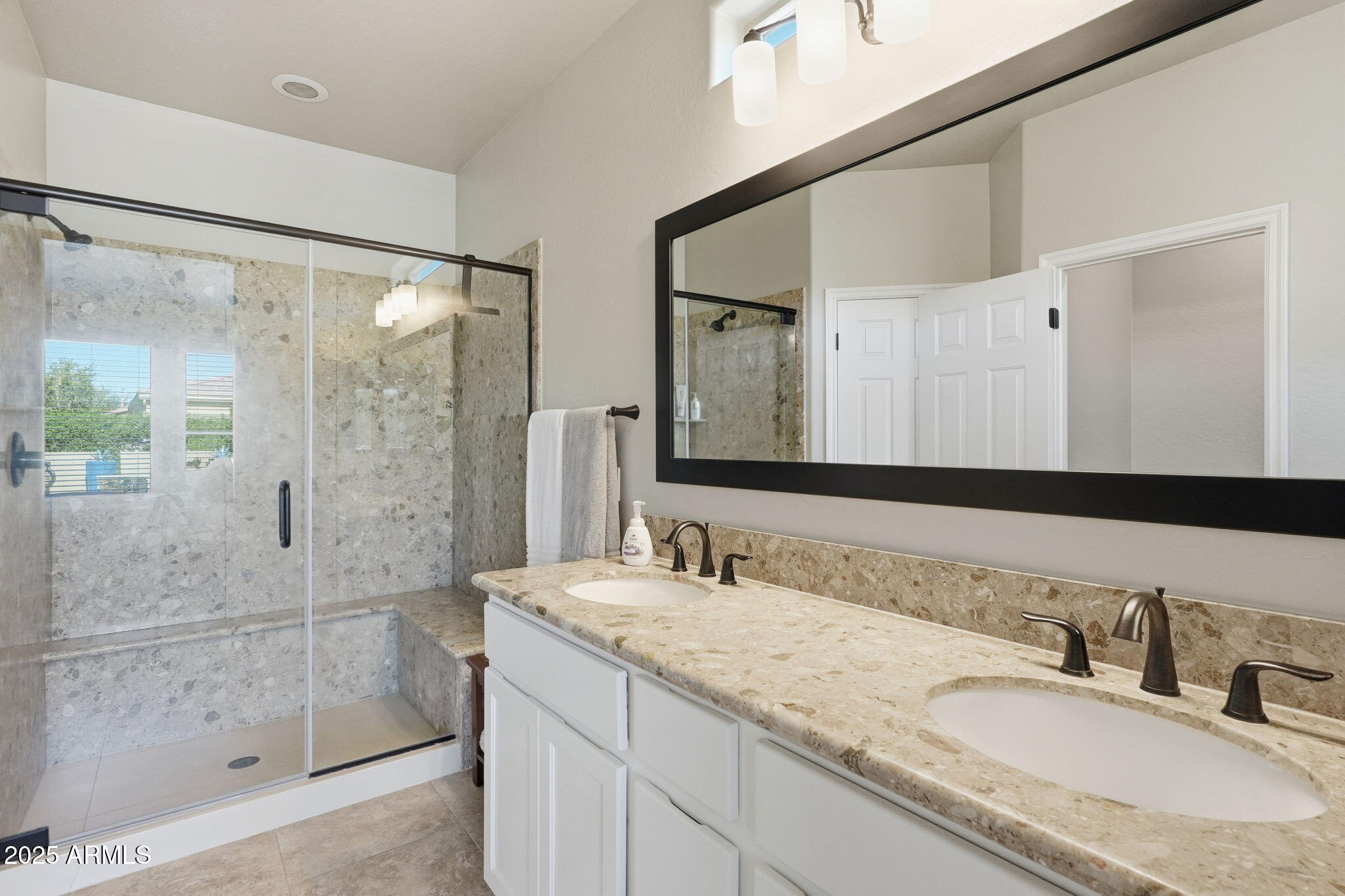 1522 E AMARANTH Trail