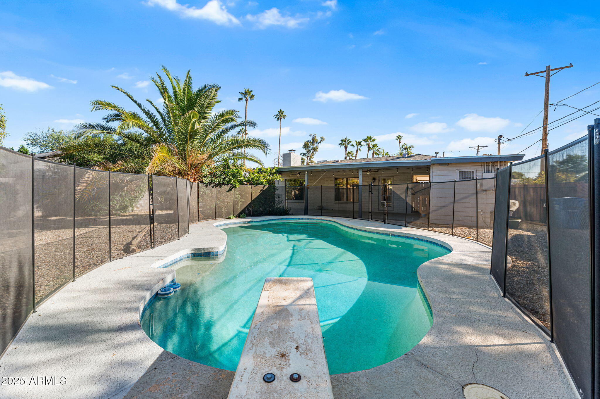 1334 W SELLS Drive