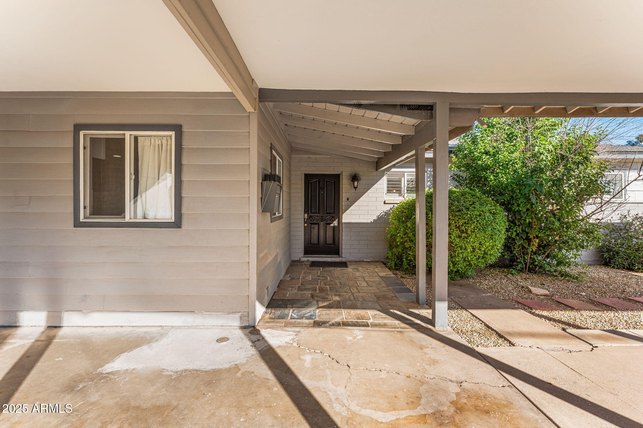 1334 W SELLS Drive
