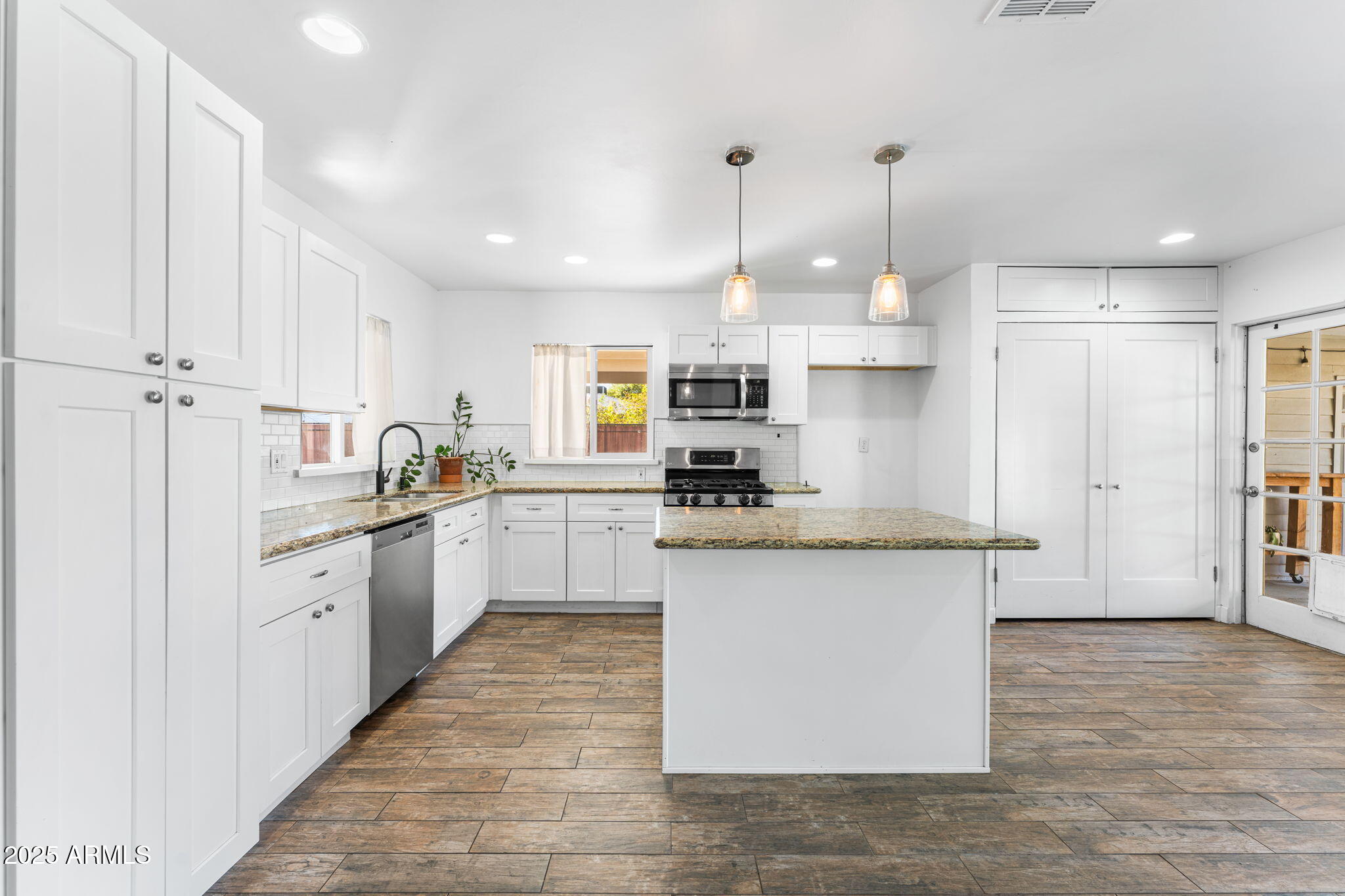 1334 W SELLS Drive