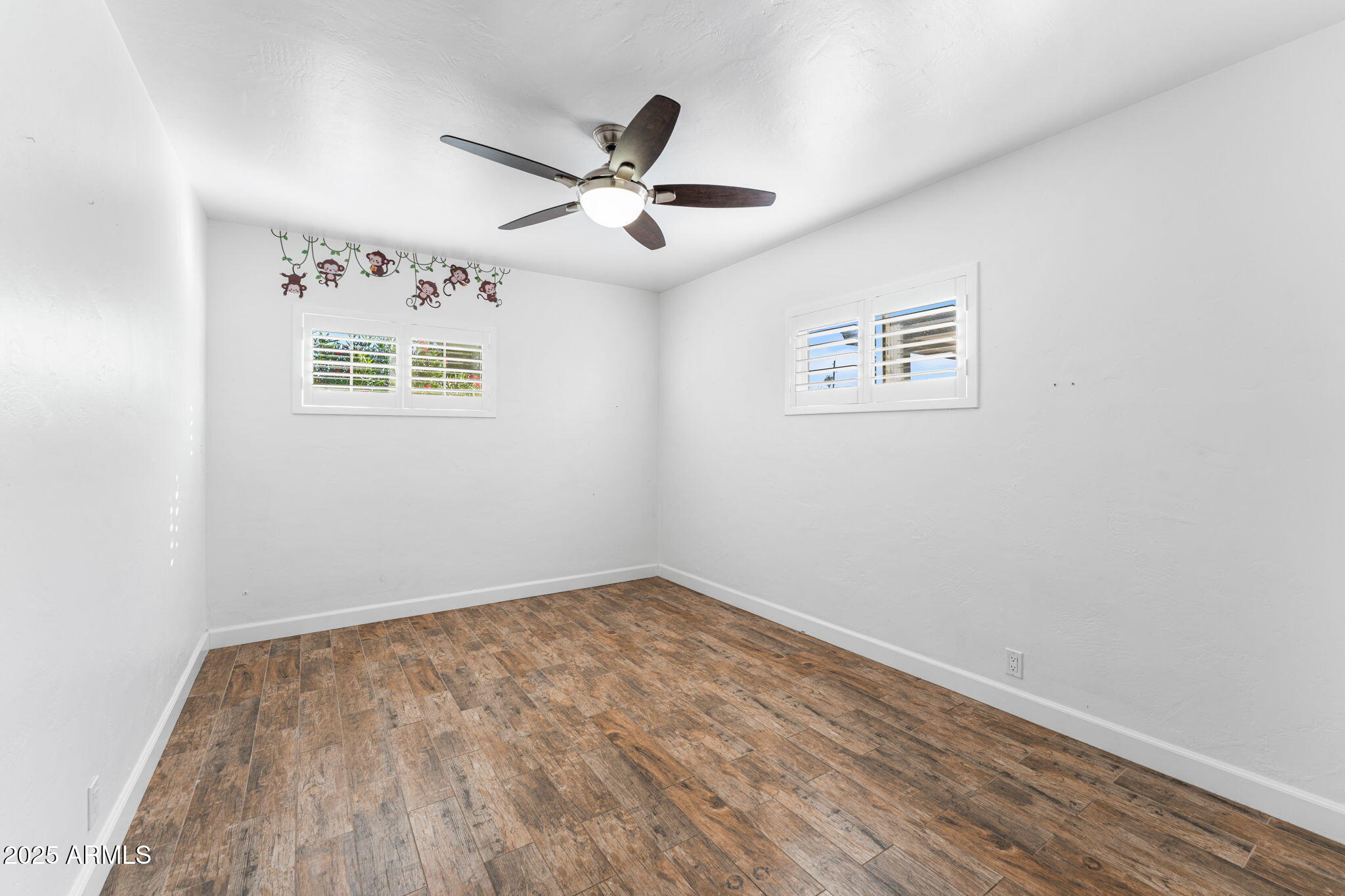 1334 W SELLS Drive