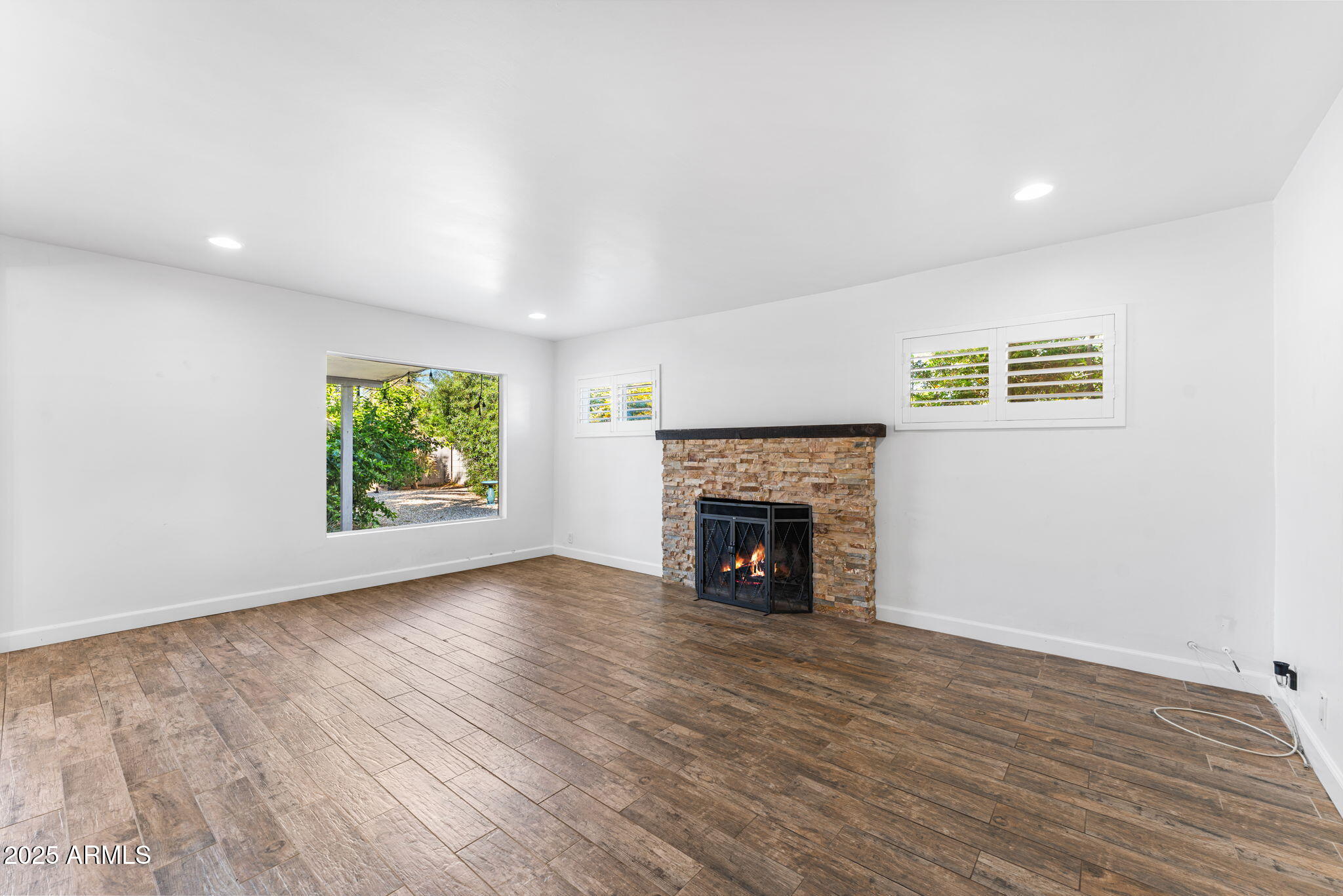 1334 W SELLS Drive