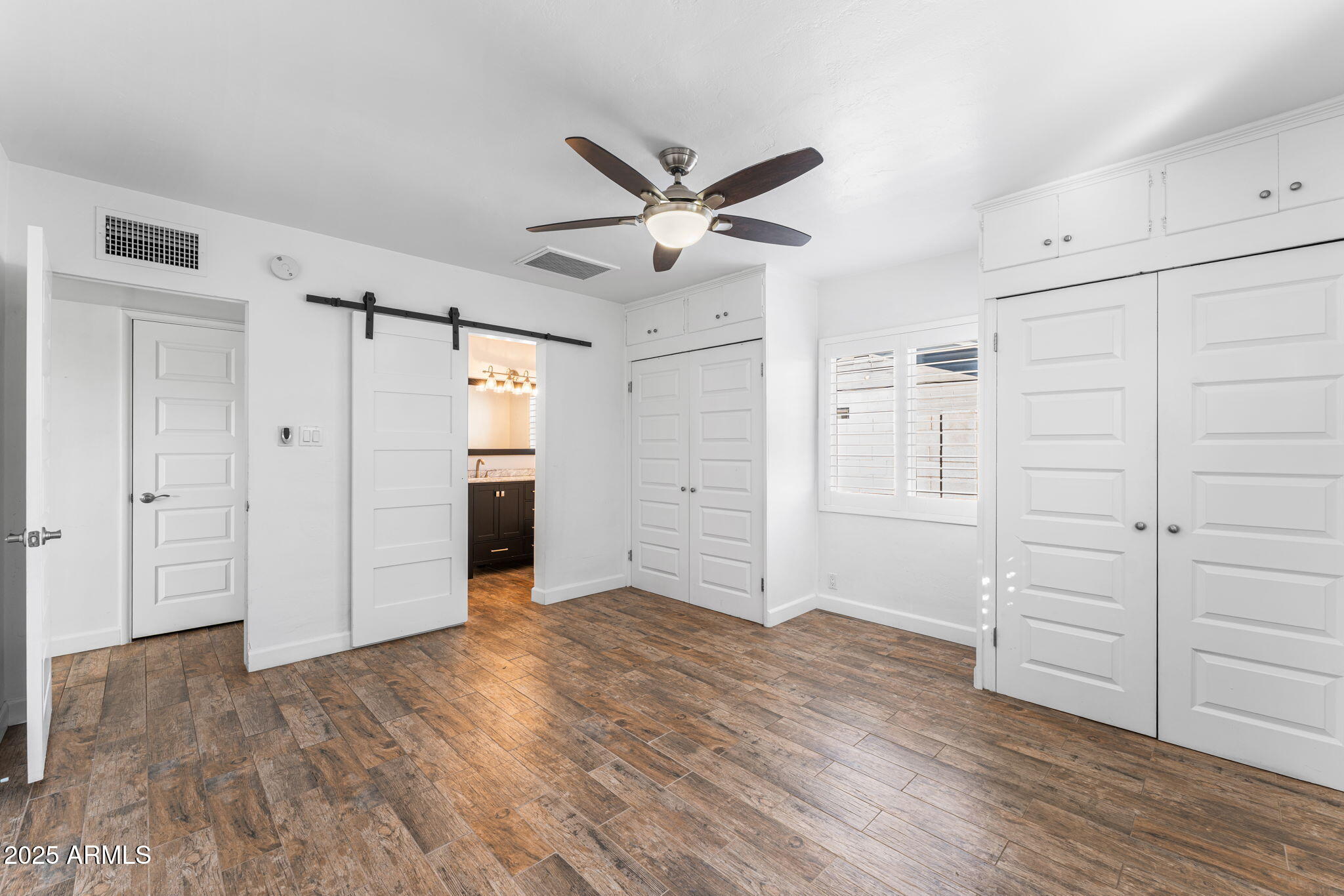 1334 W SELLS Drive