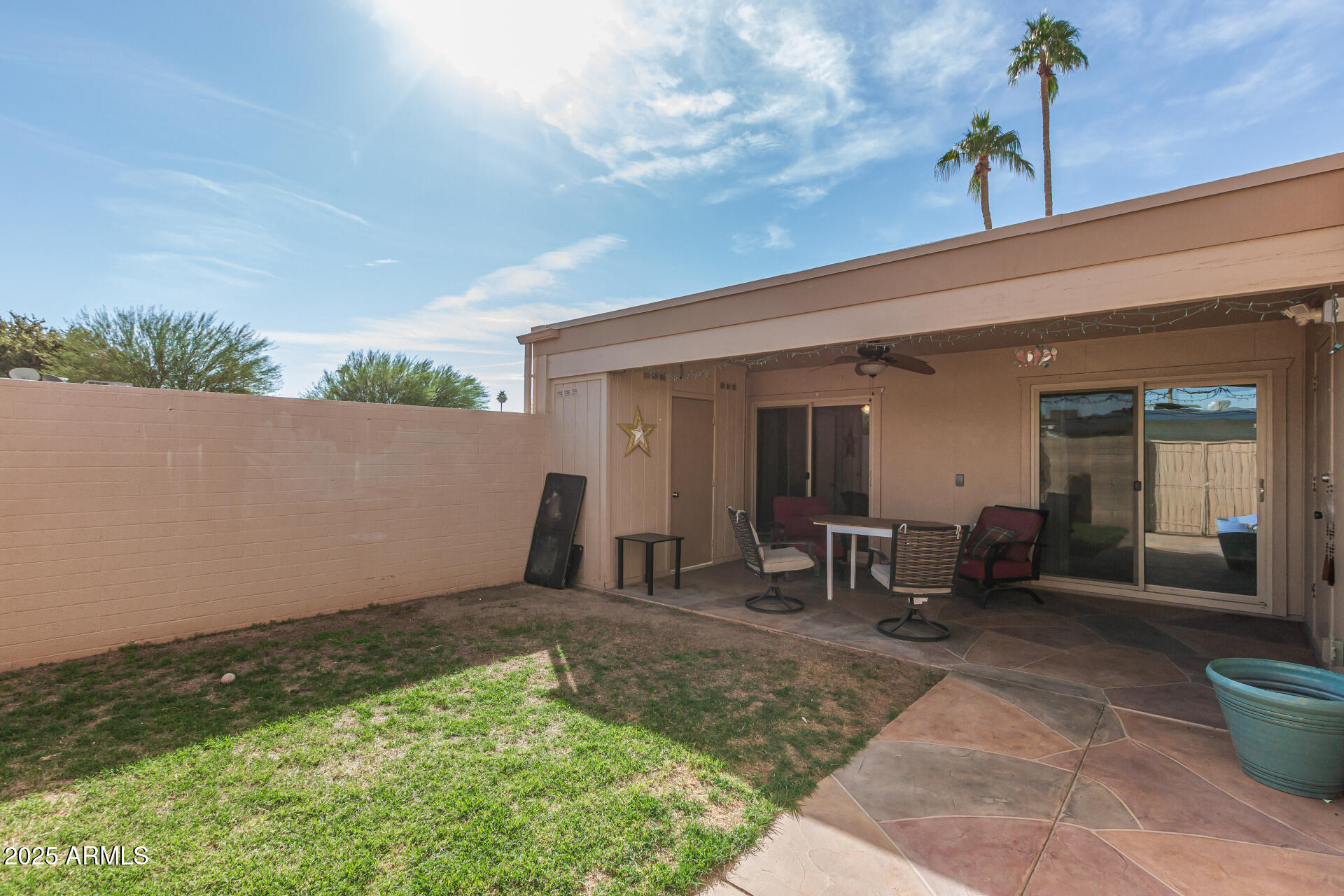 10019 W THUNDERBIRD Boulevard