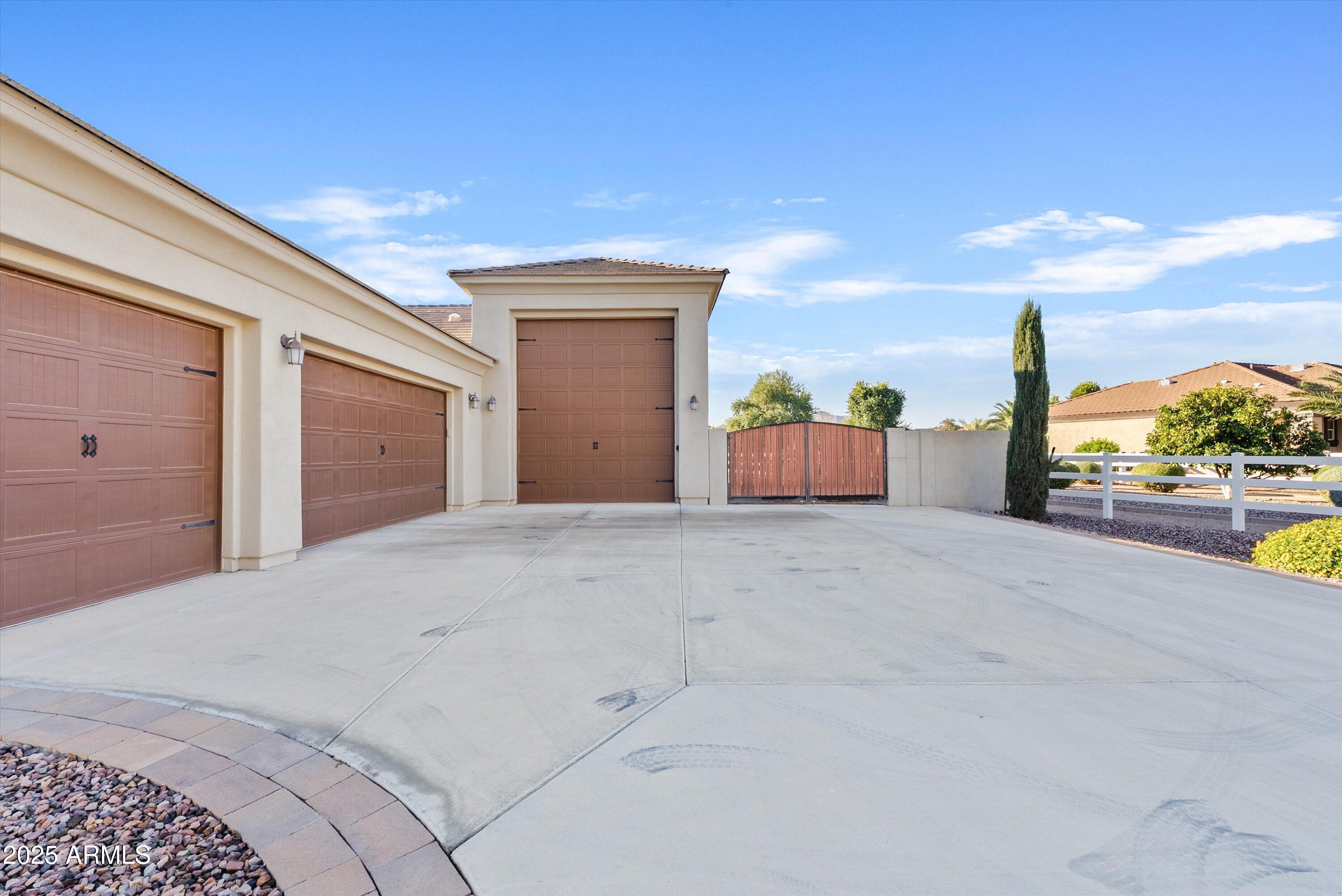 21205 E PUMMELOS Road