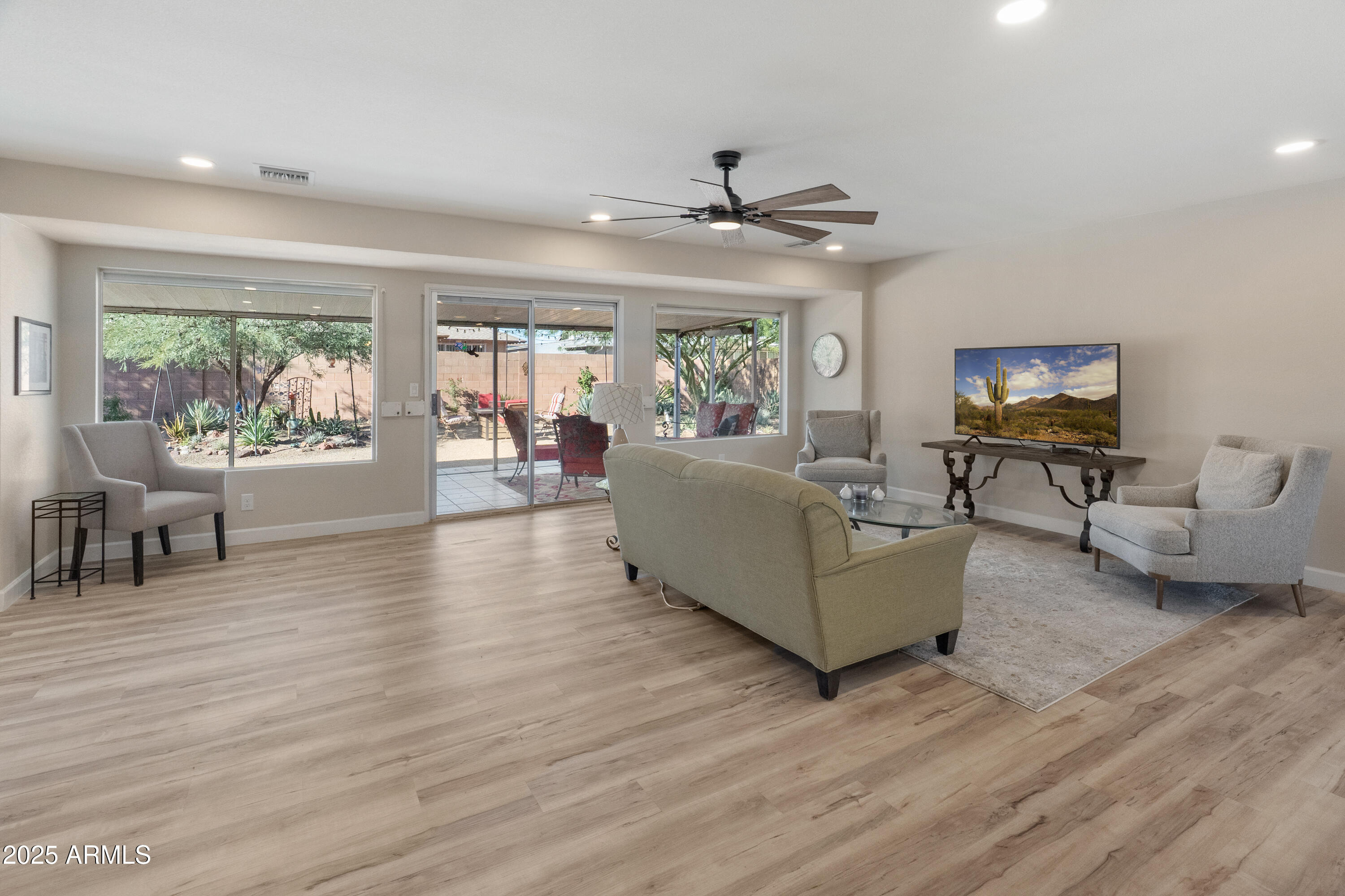 11052 W MEADE Drive