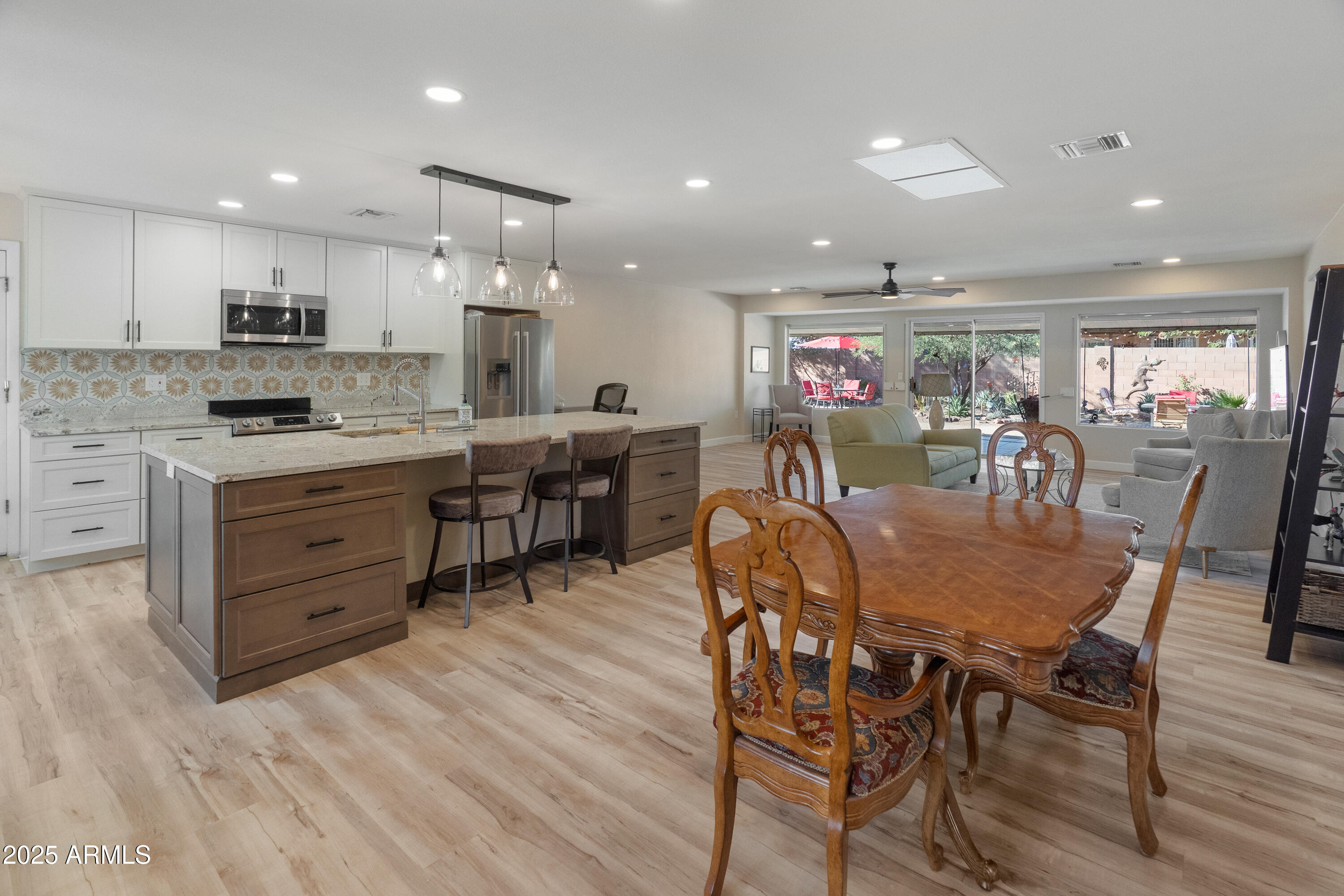 11052 W MEADE Drive