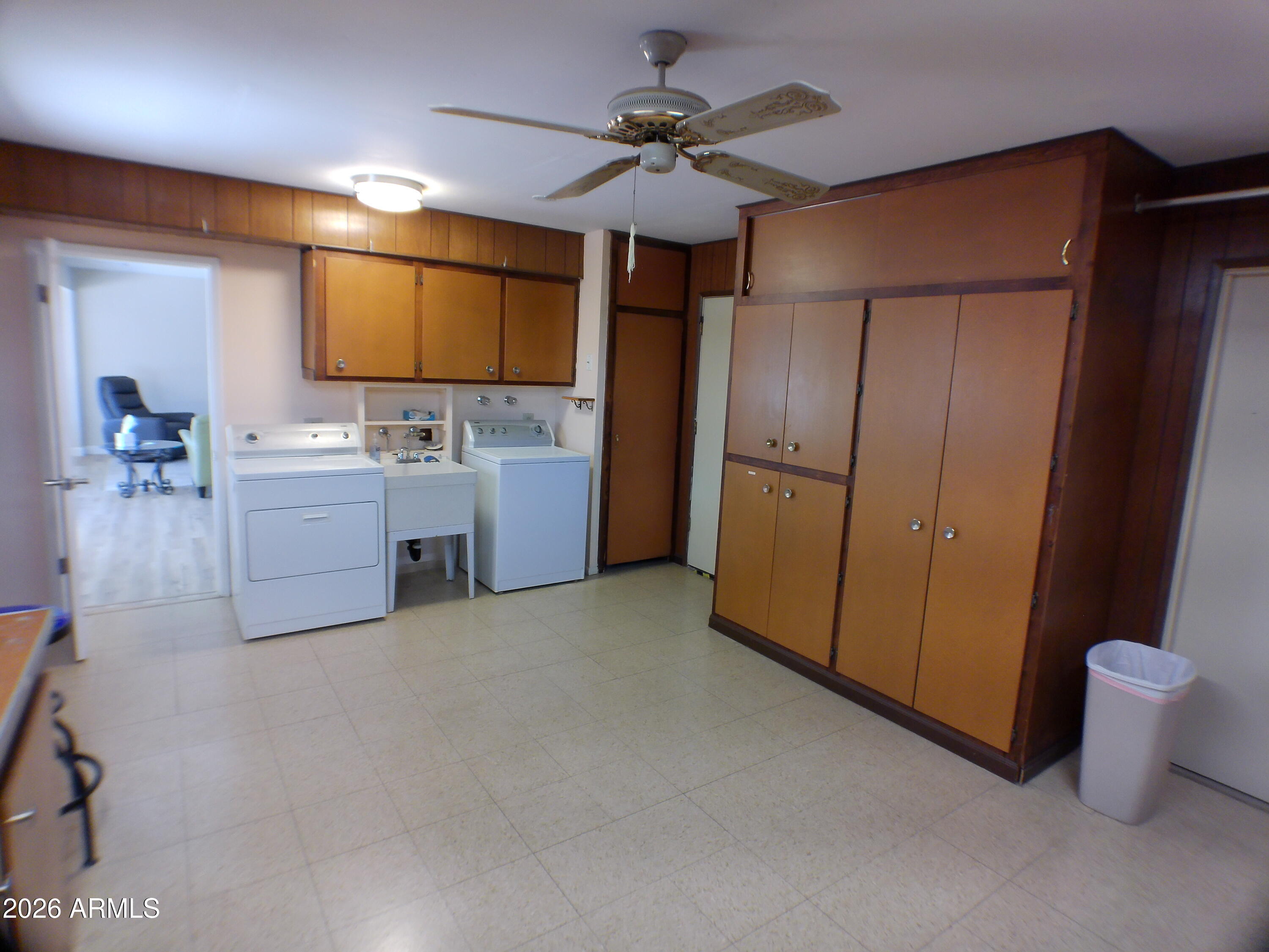 11052 W MEADE Drive