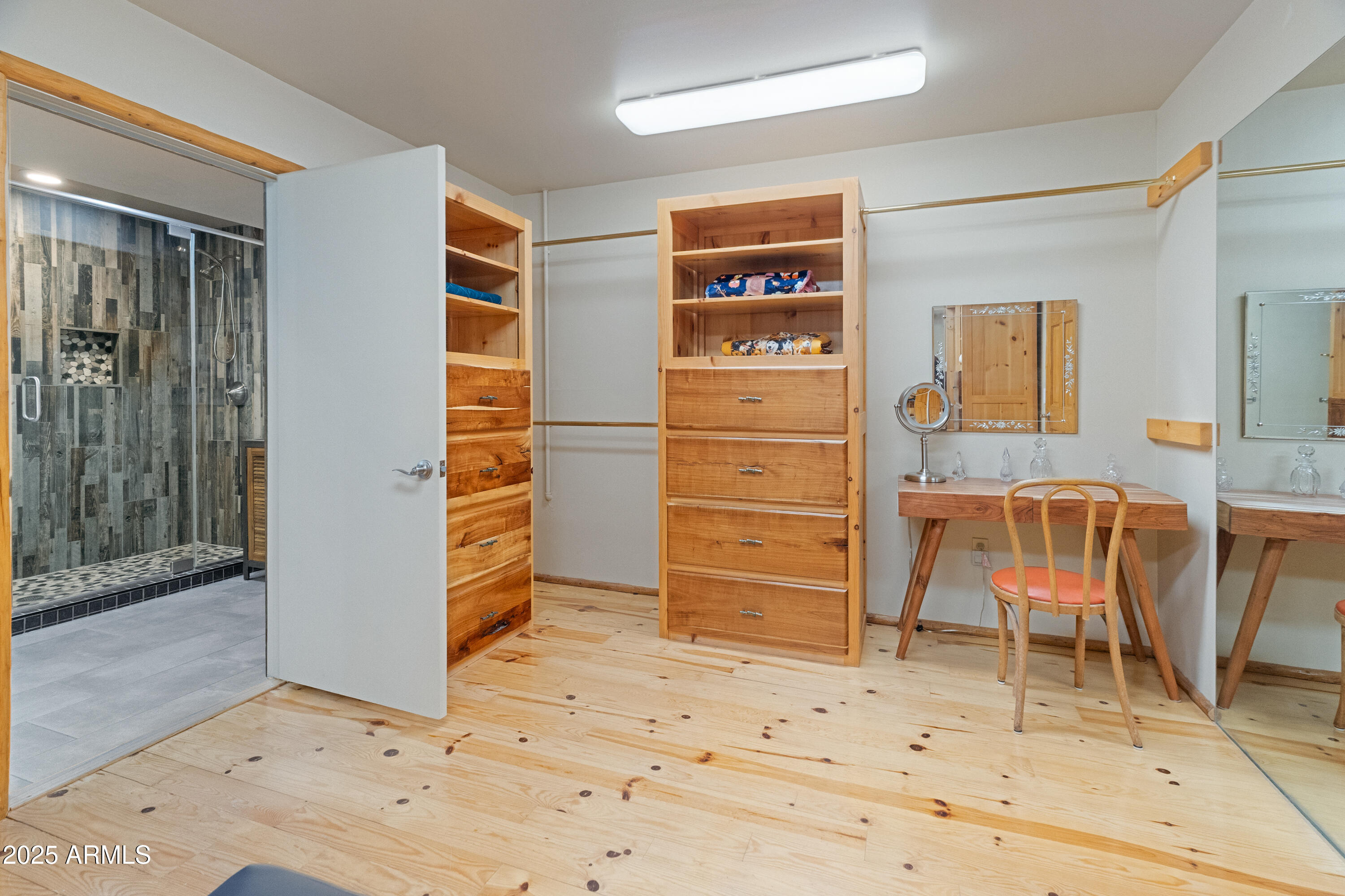 13807 N CROWN Point