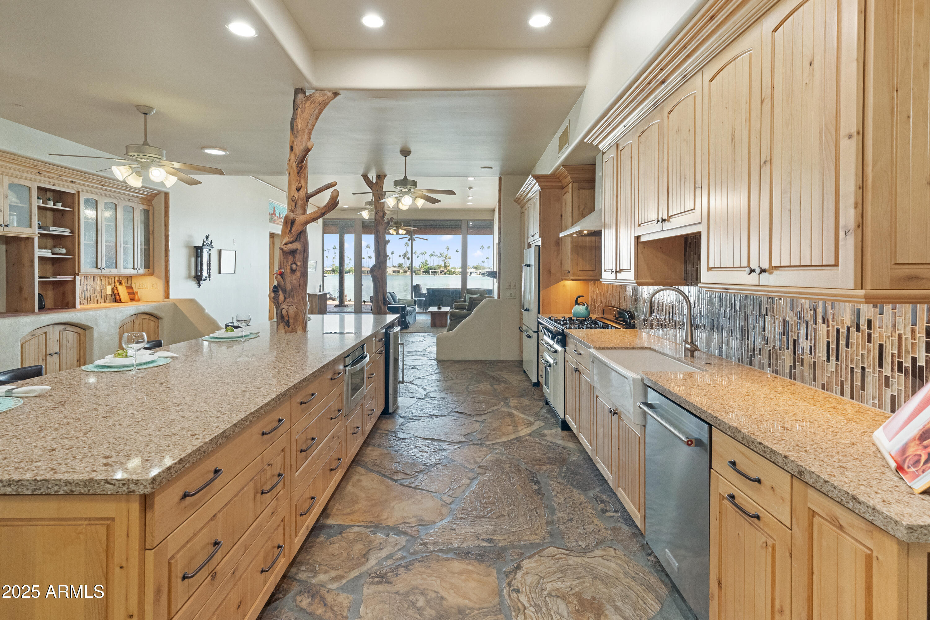 13807 N CROWN Point