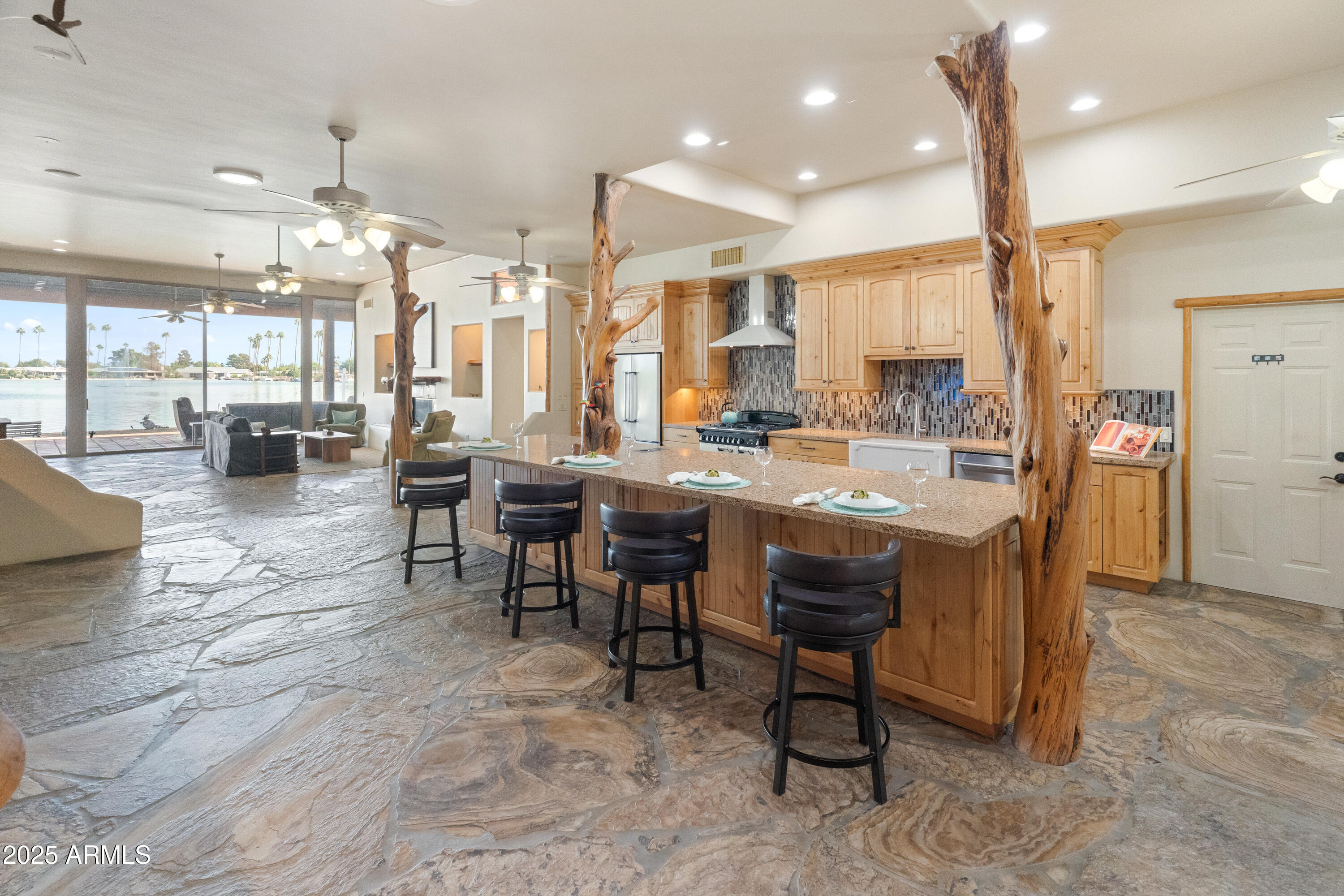 13807 N CROWN Point