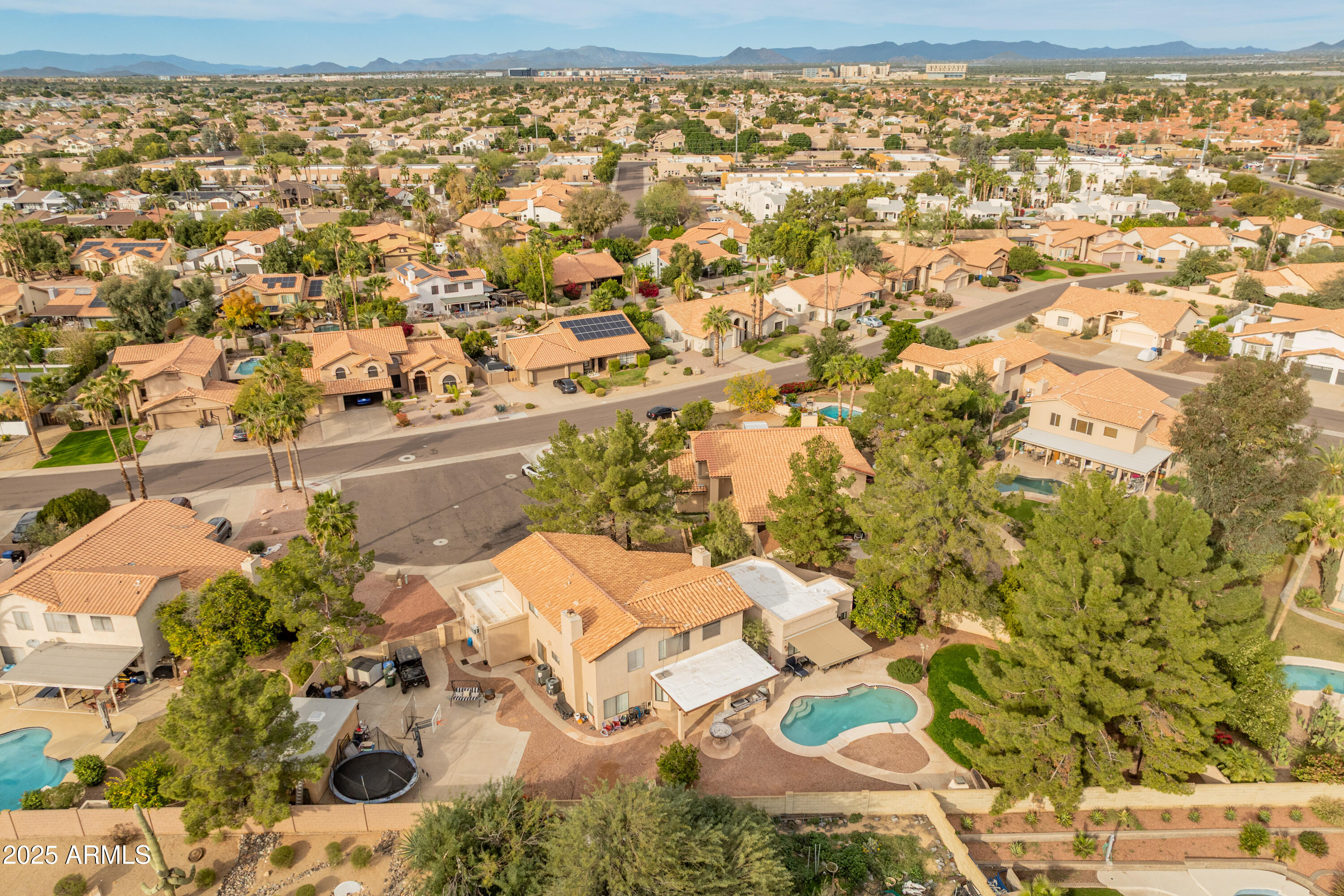 5441 E KELTON Lane