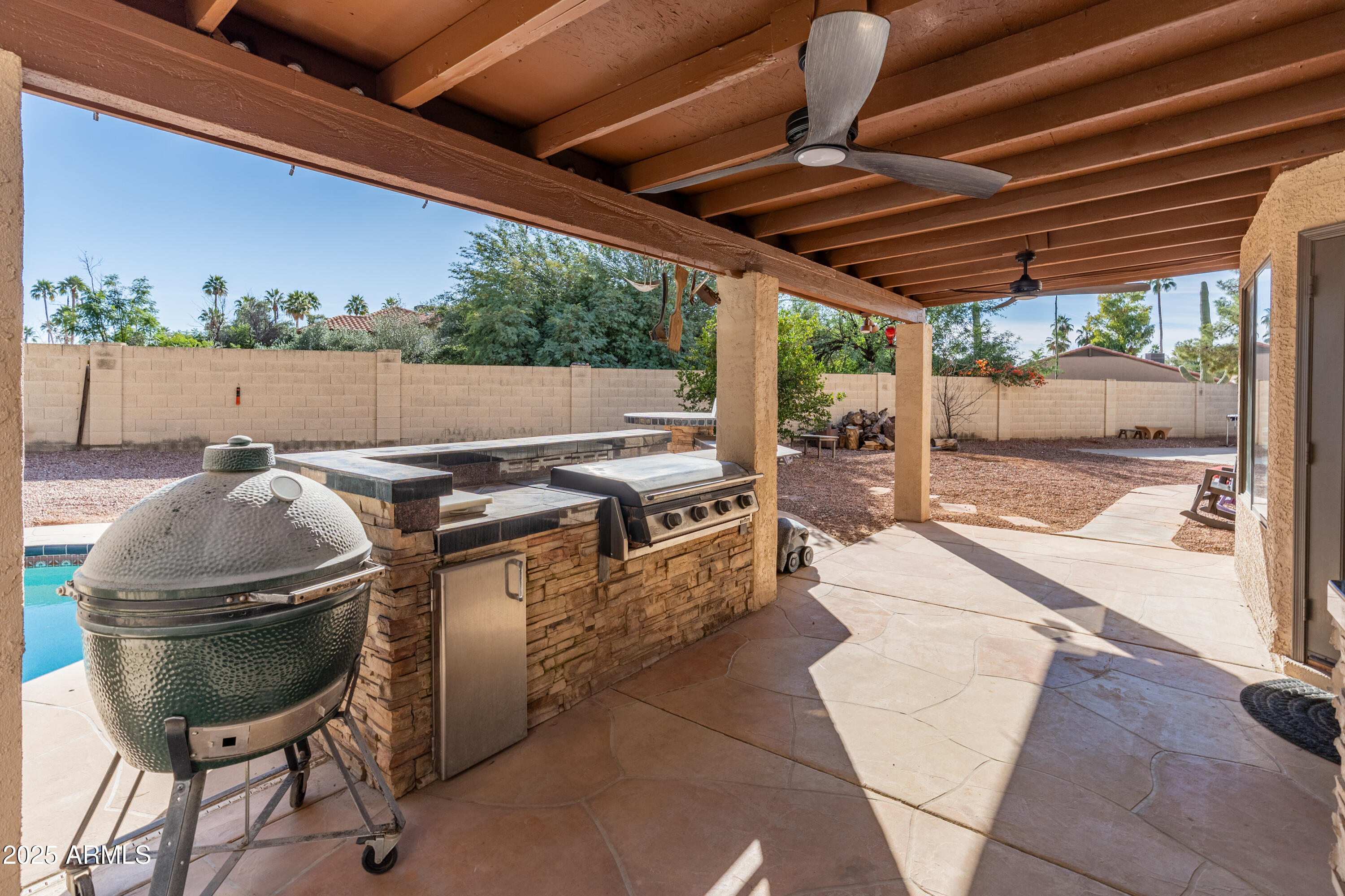 5441 E KELTON Lane