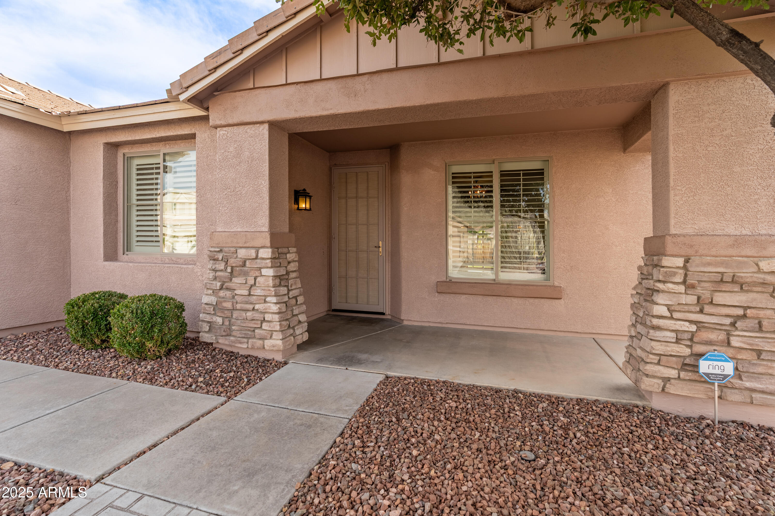 5929 W Park View Lane