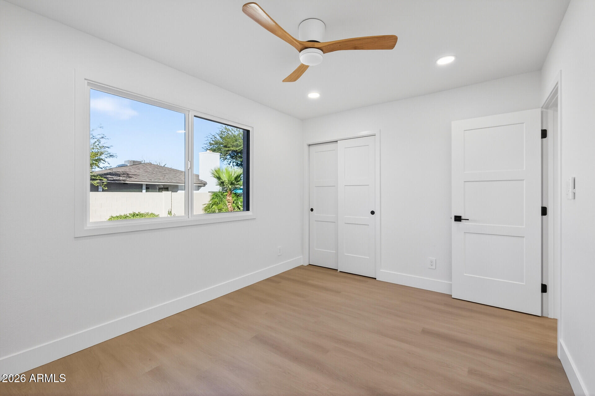 3402 E MERCER Lane