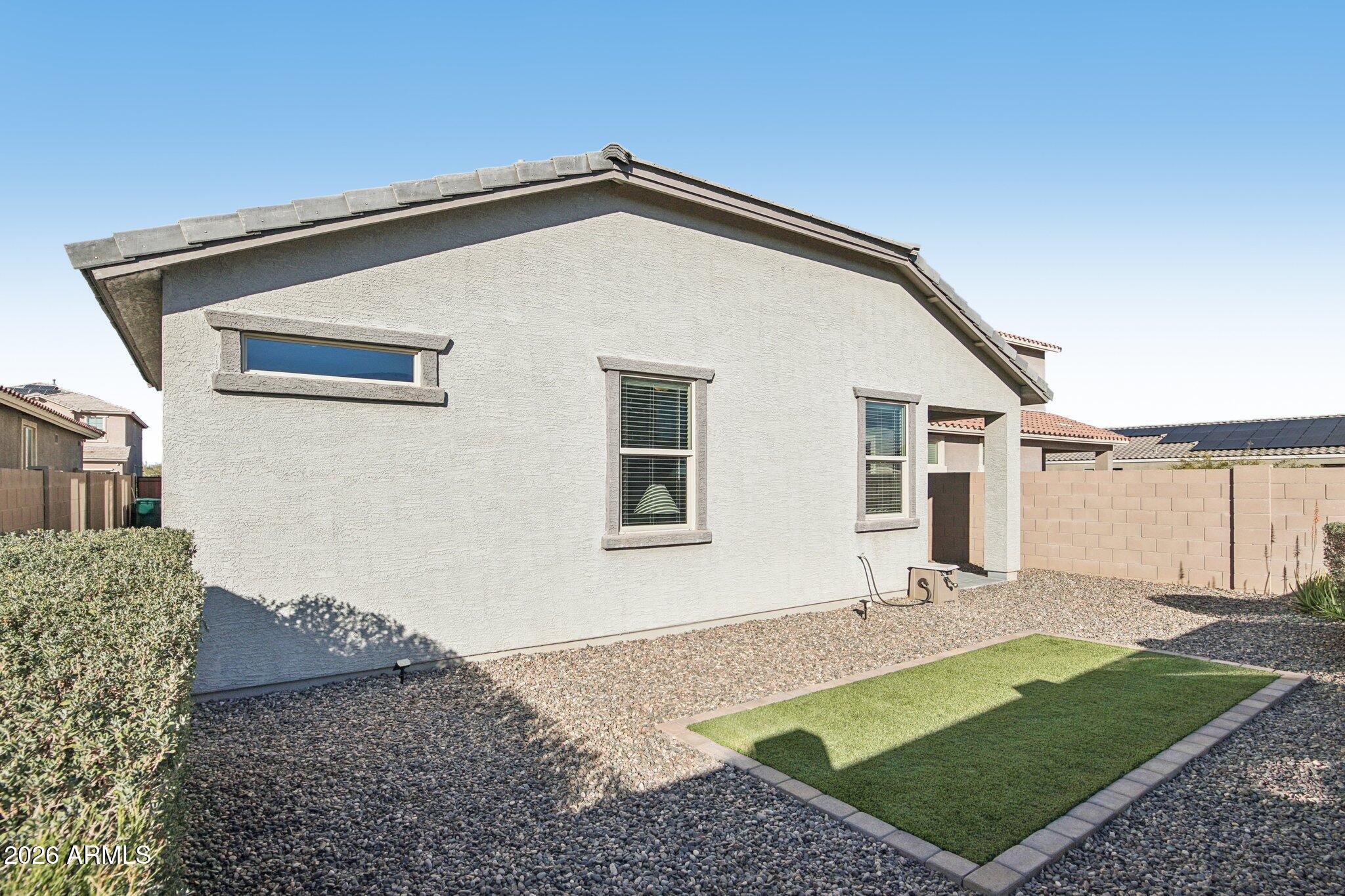 12413 W MYRTLE Court