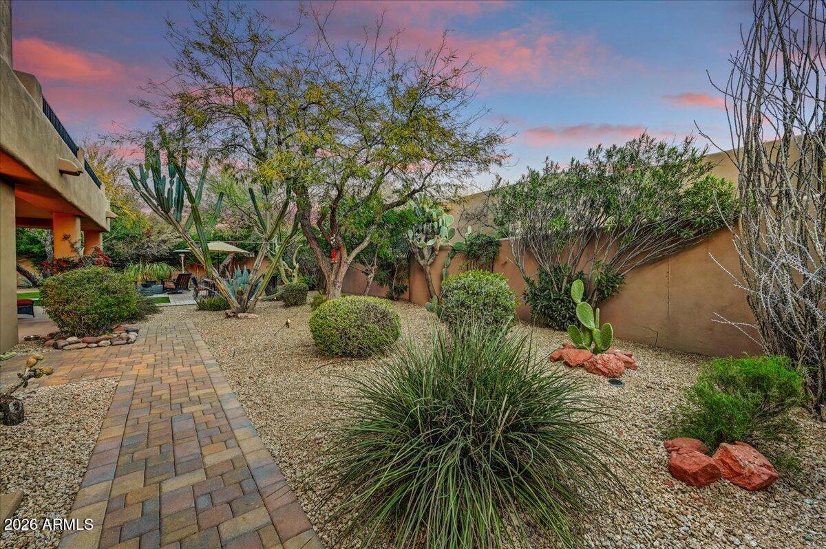 7500 E BOULDERS Parkway 79