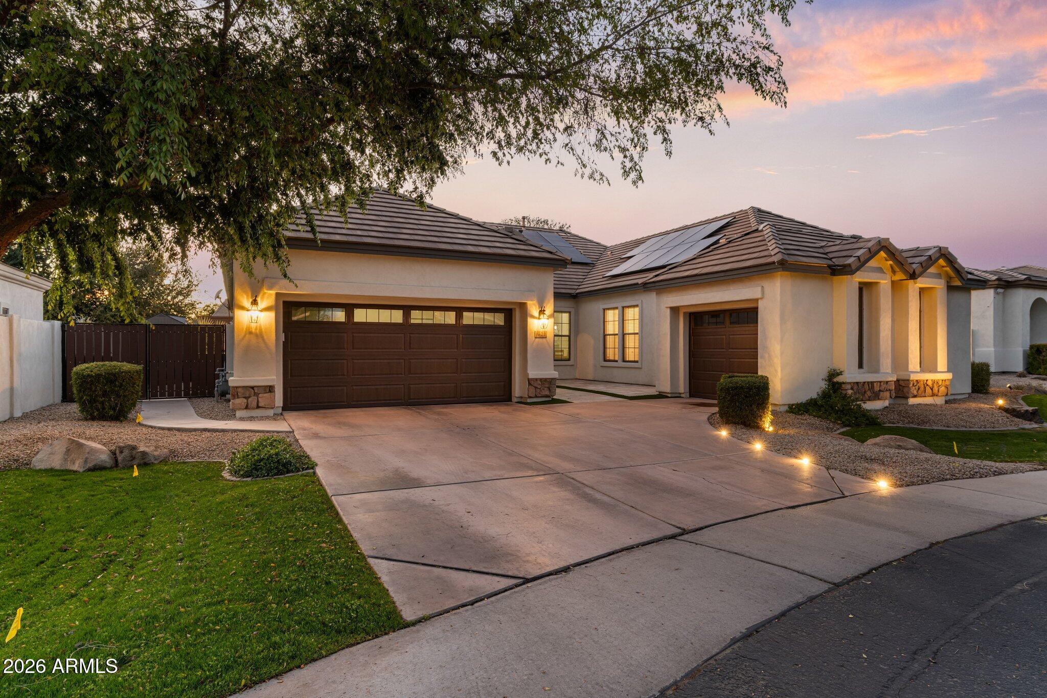 1902 S LOS ALTOS Drive