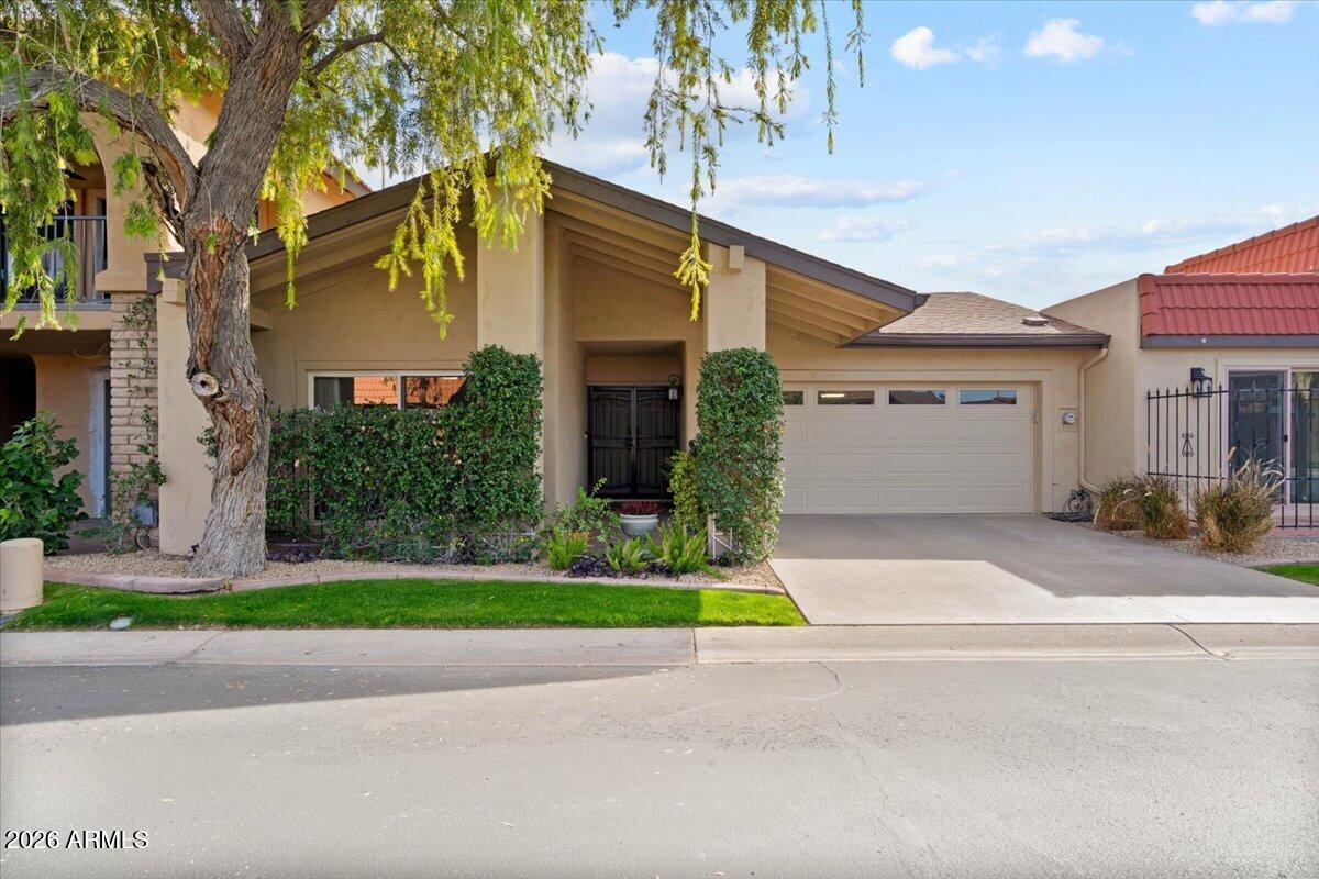 7905 E PLAZA Avenue