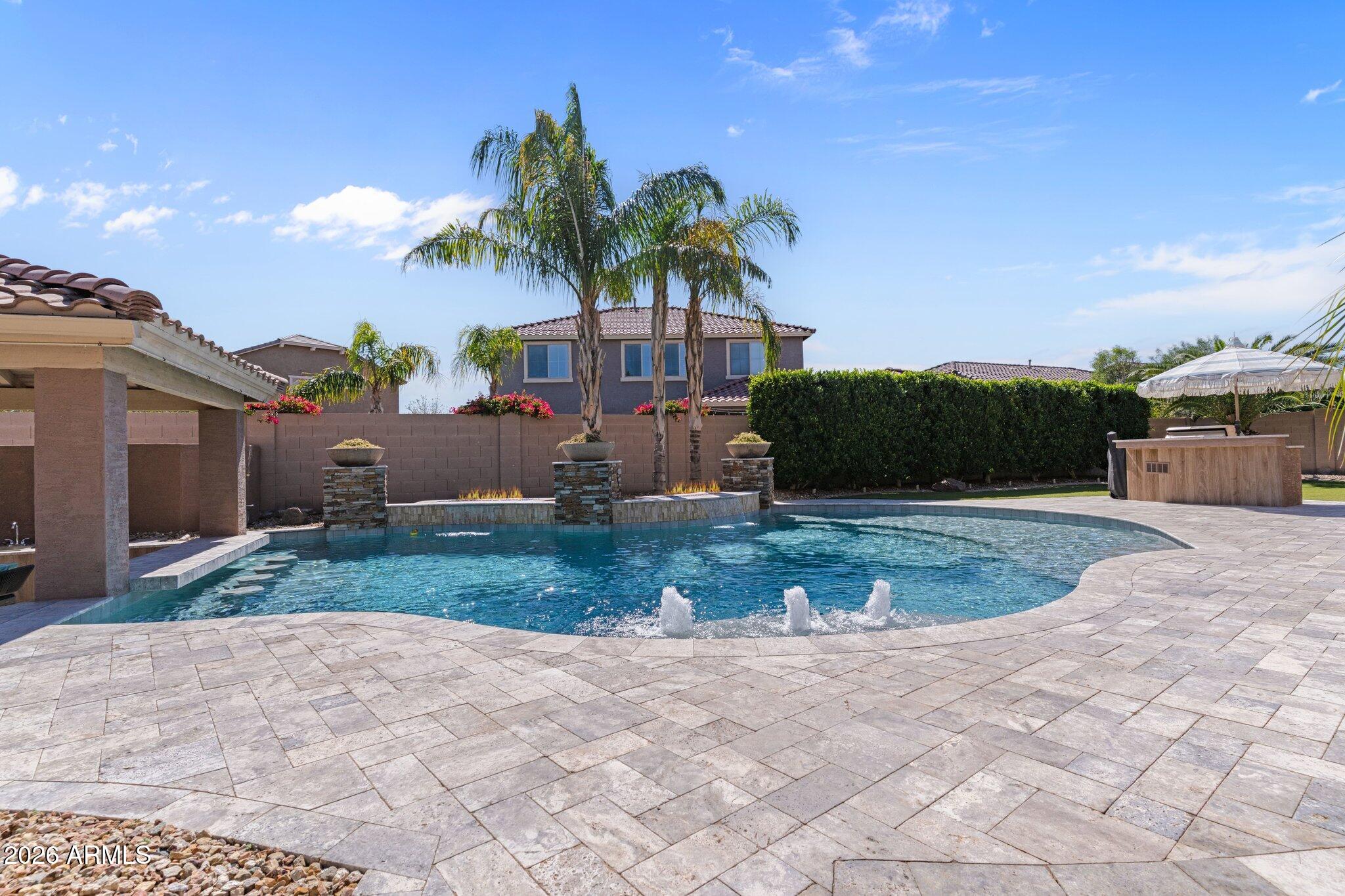1179 E REGENT Drive