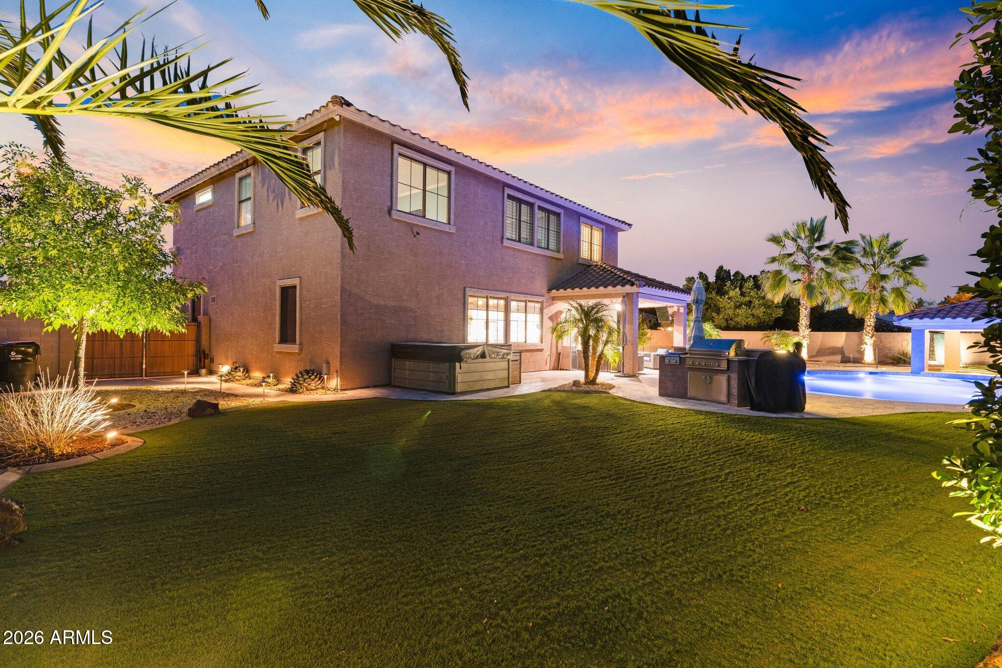 1179 E REGENT Drive