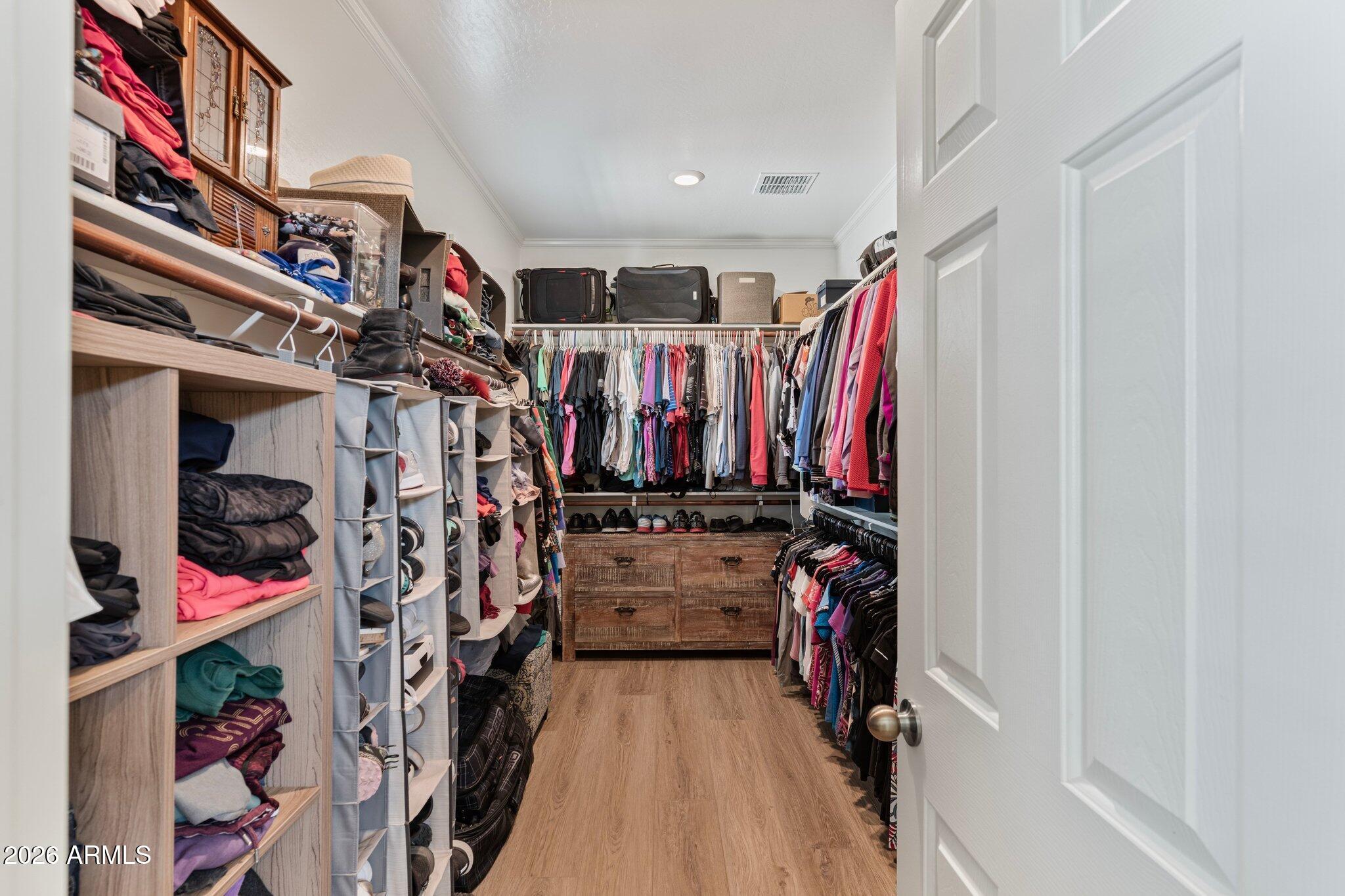 1179 E REGENT Drive