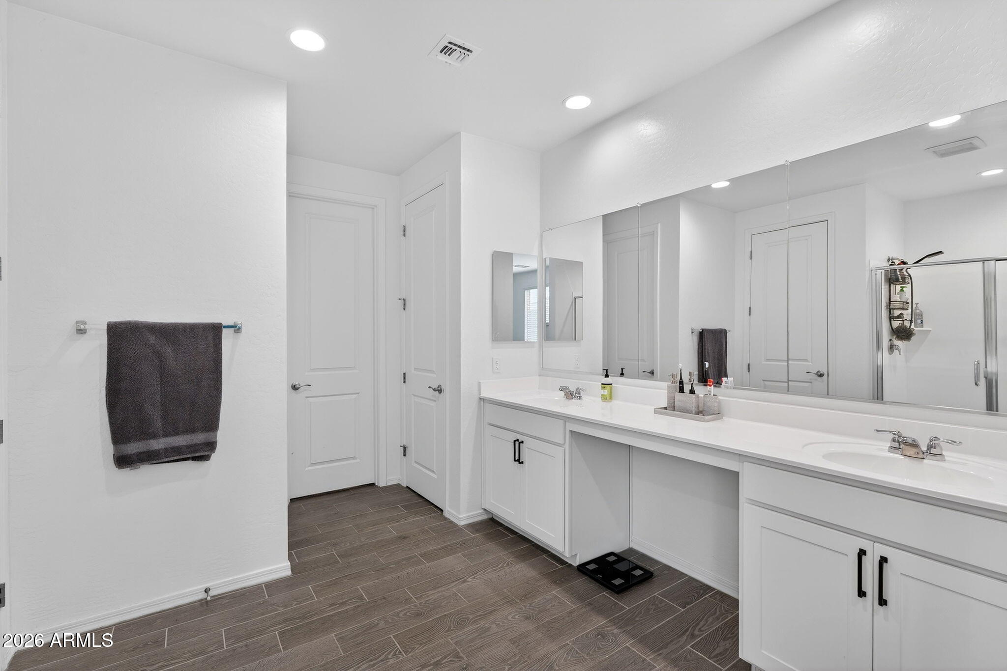 9333 E SECTOR Drive
