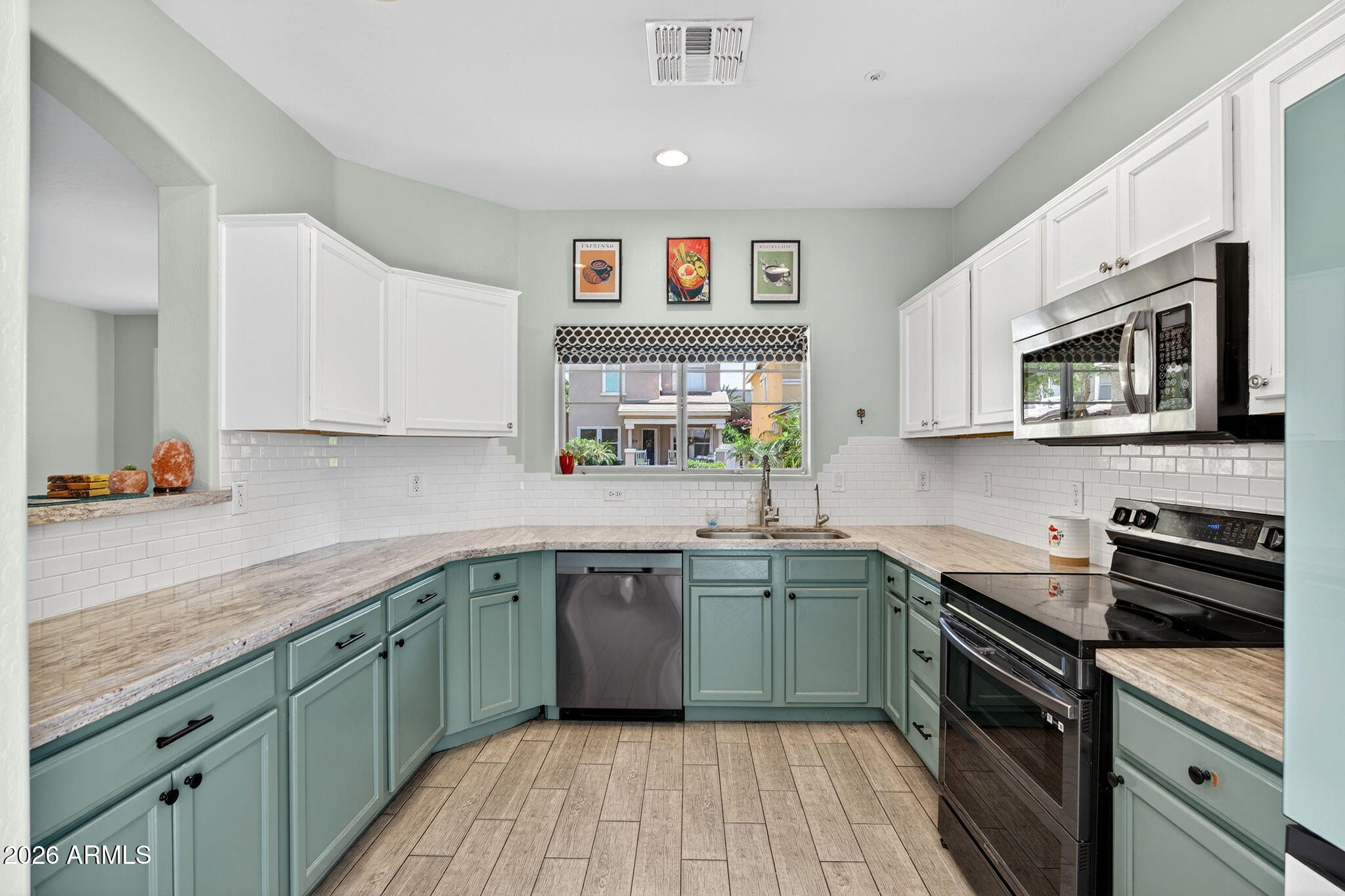 1317 S BANNING Street