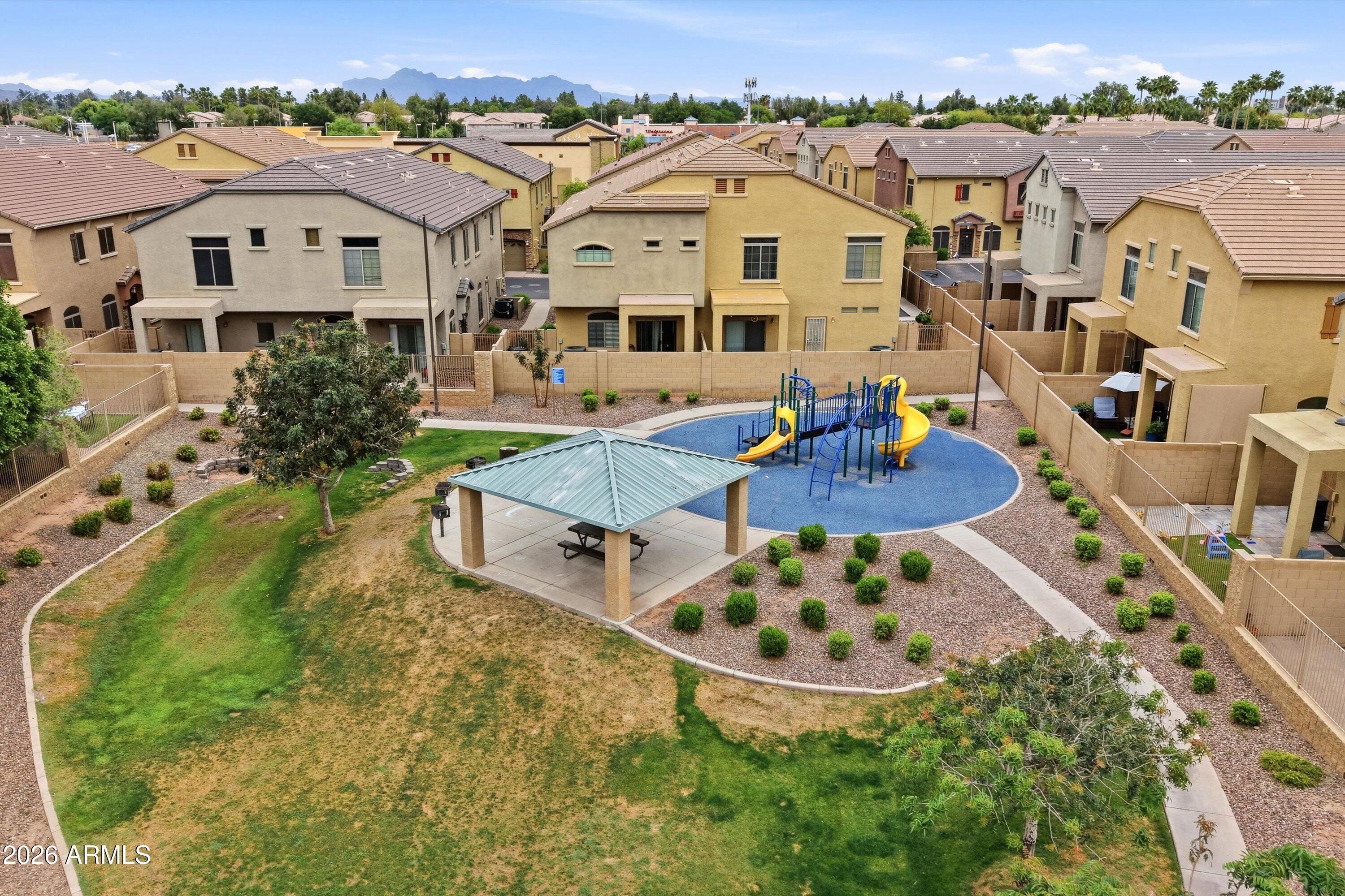 1350 S GREENFIELD Road 1049