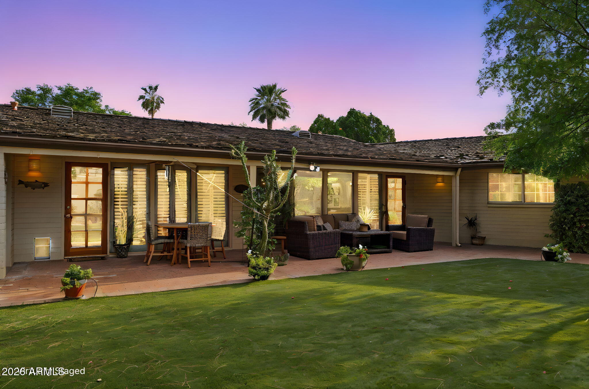 2038 E SOLANO Drive