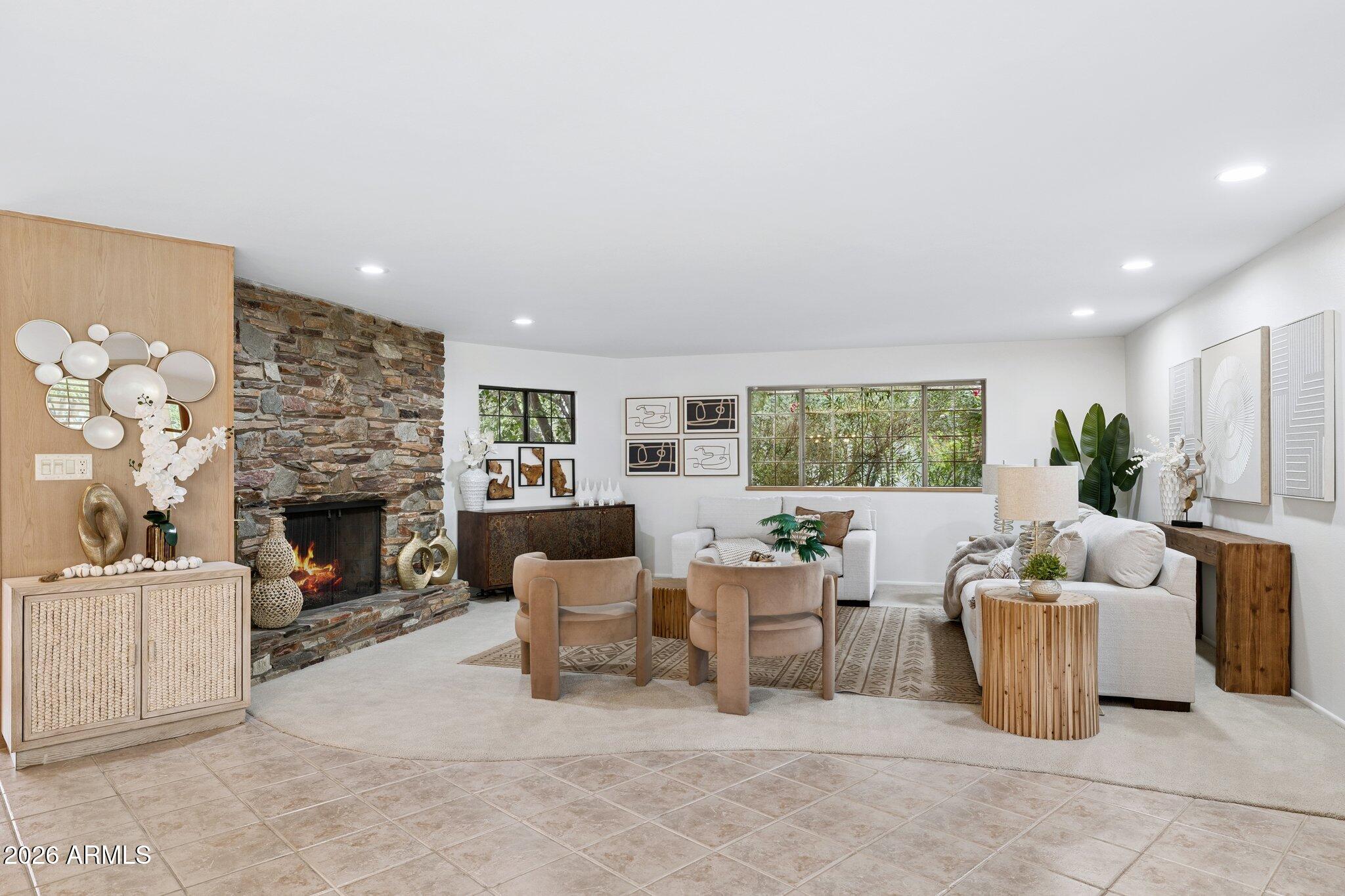 2038 E SOLANO Drive