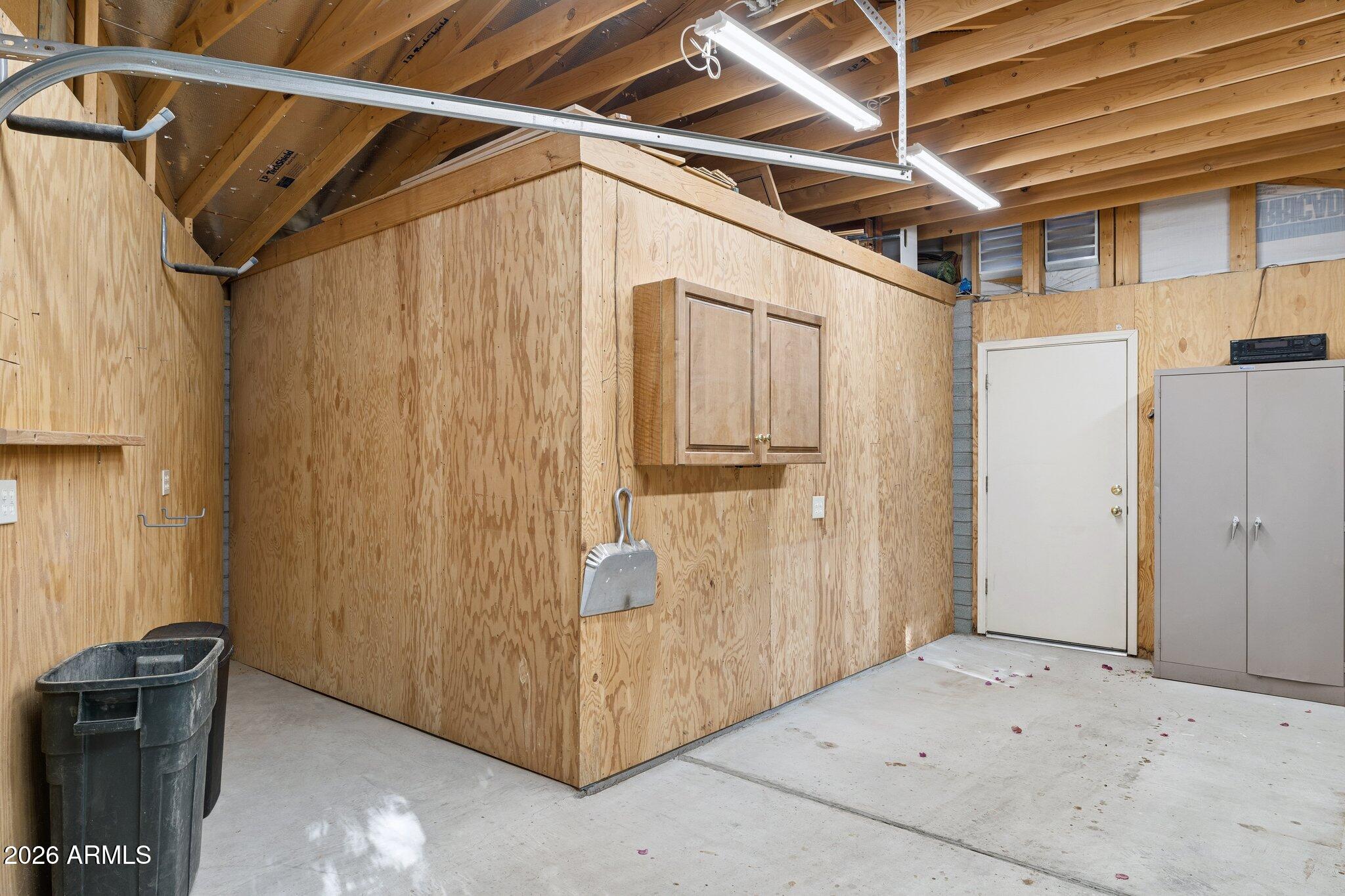 2038 E SOLANO Drive