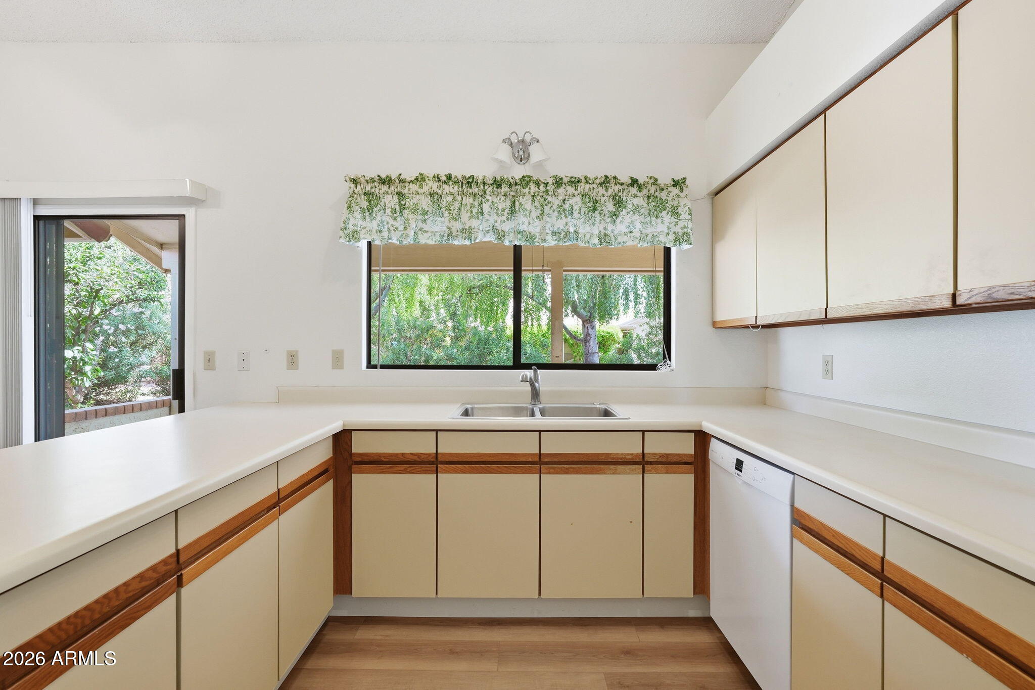 2399 LEISURE WORLD