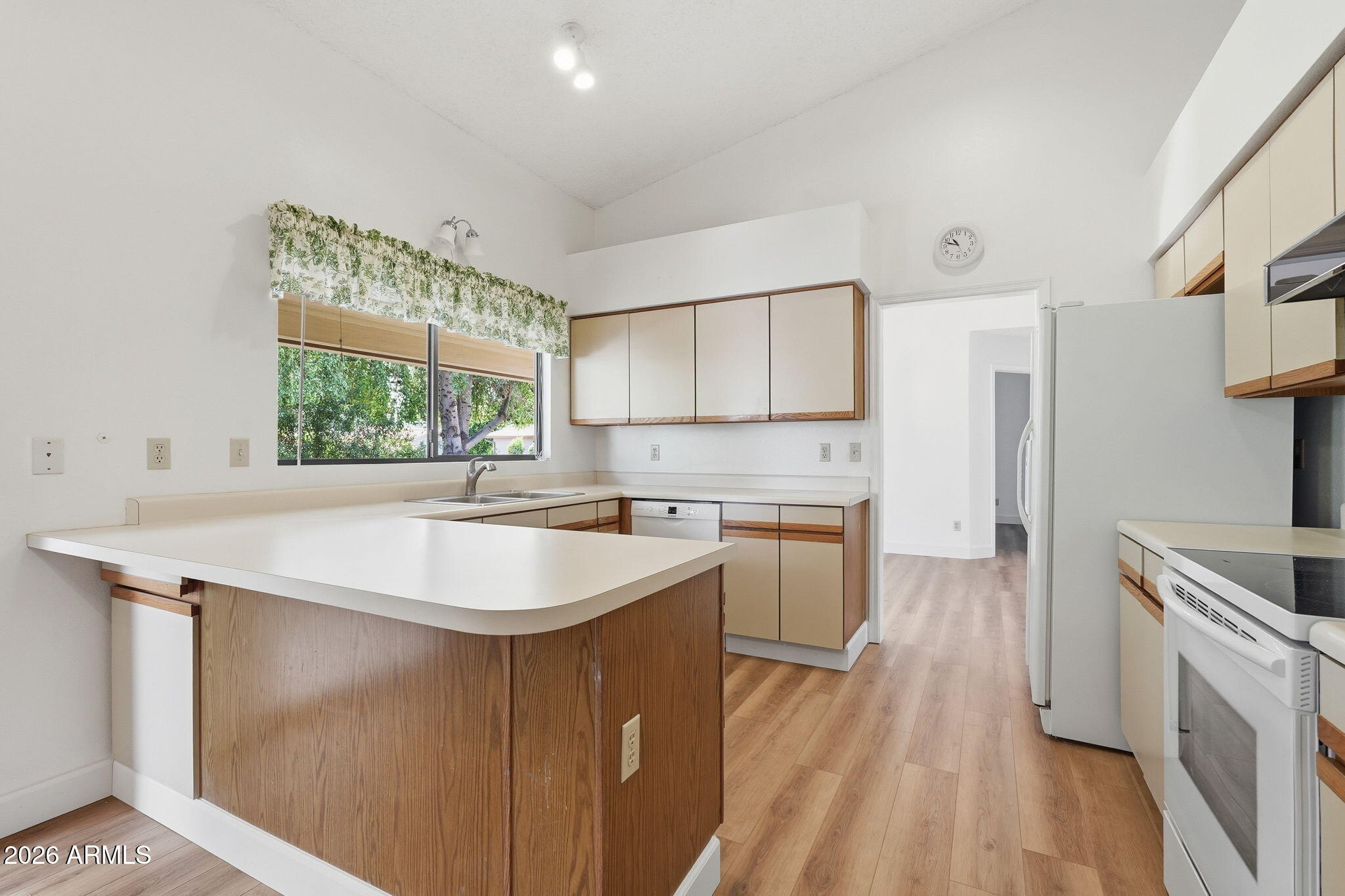 2399 LEISURE WORLD