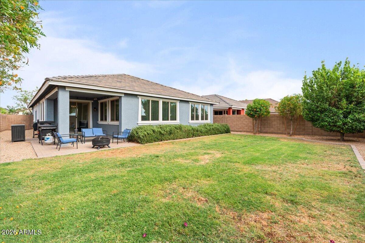 3462 N LOS ALAMOS