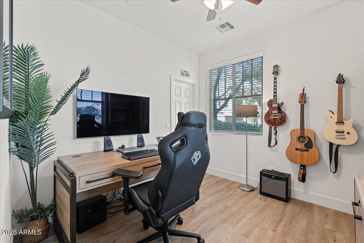 3462 N LOS ALAMOS