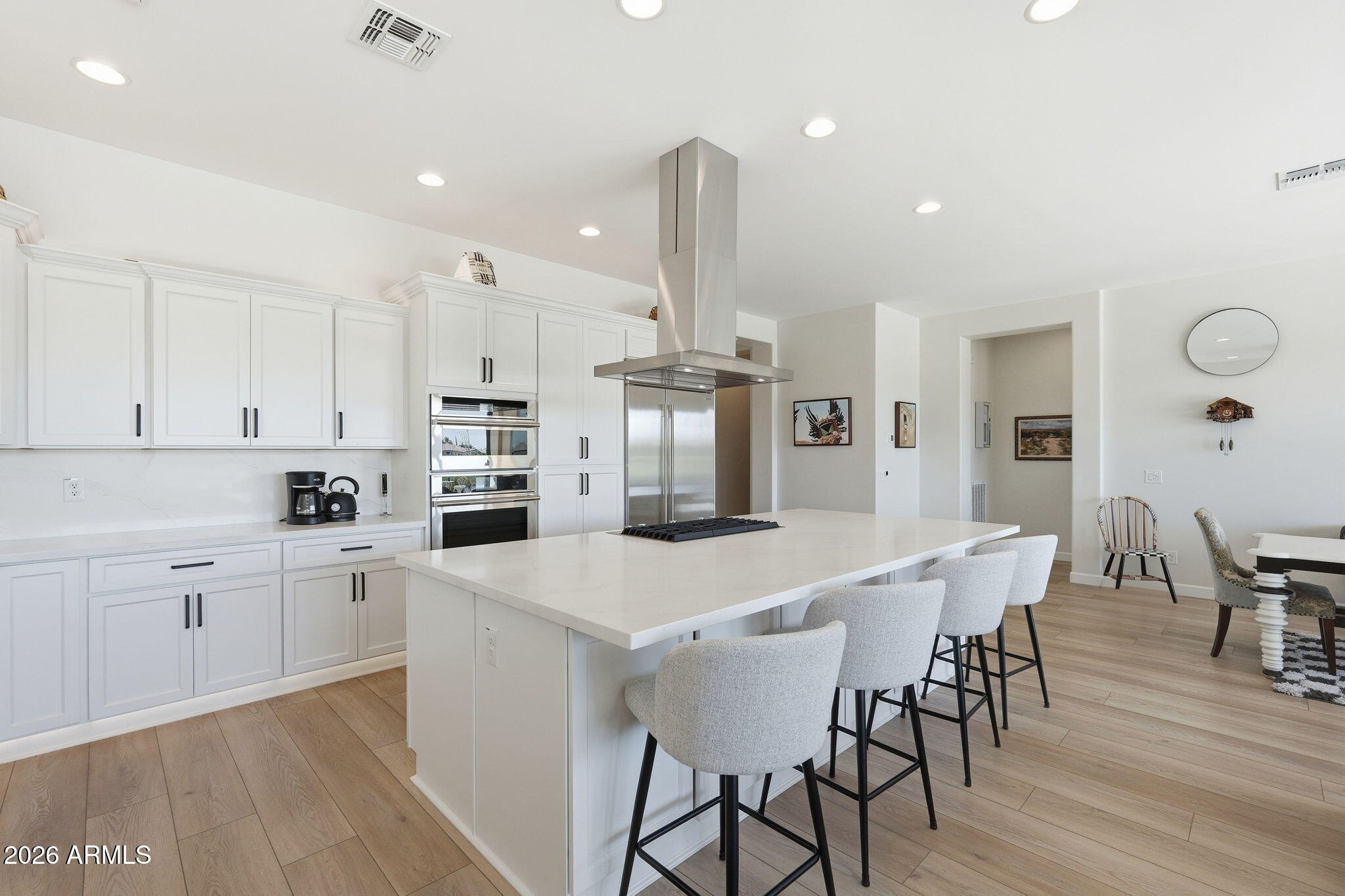 261 E Bracciano Avenue