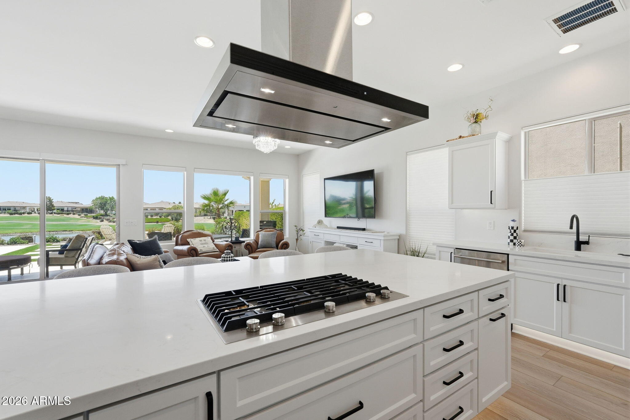 261 E Bracciano Avenue