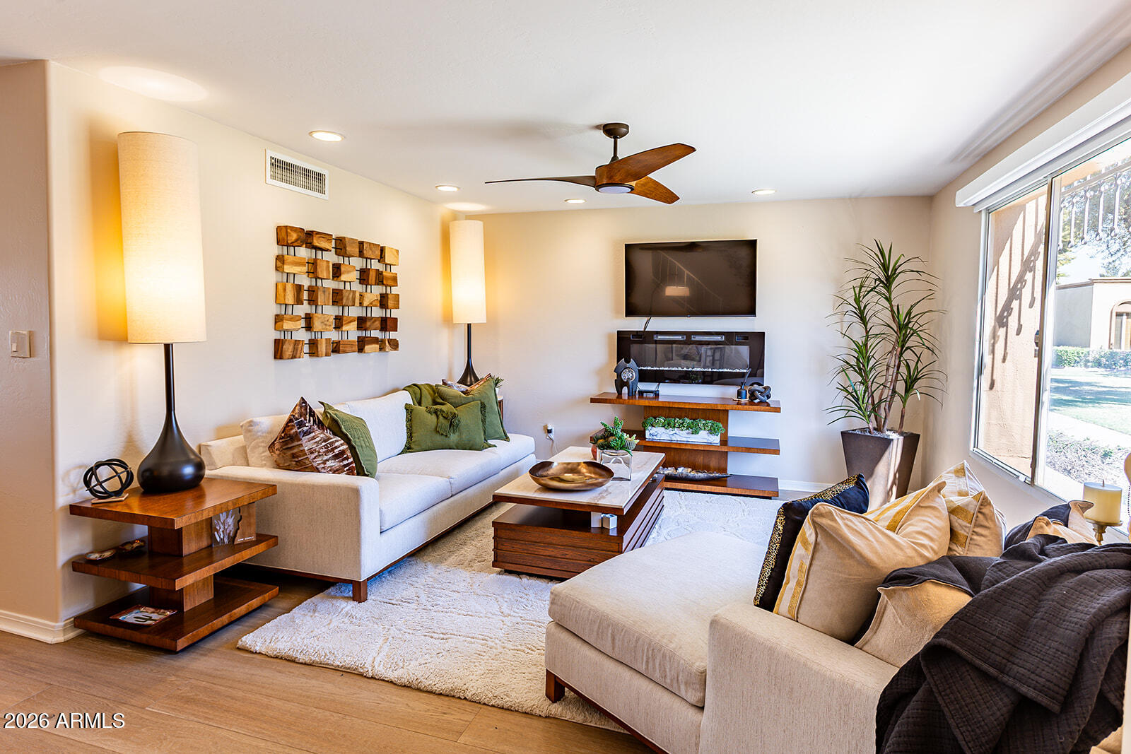 8337 E Vista Drive